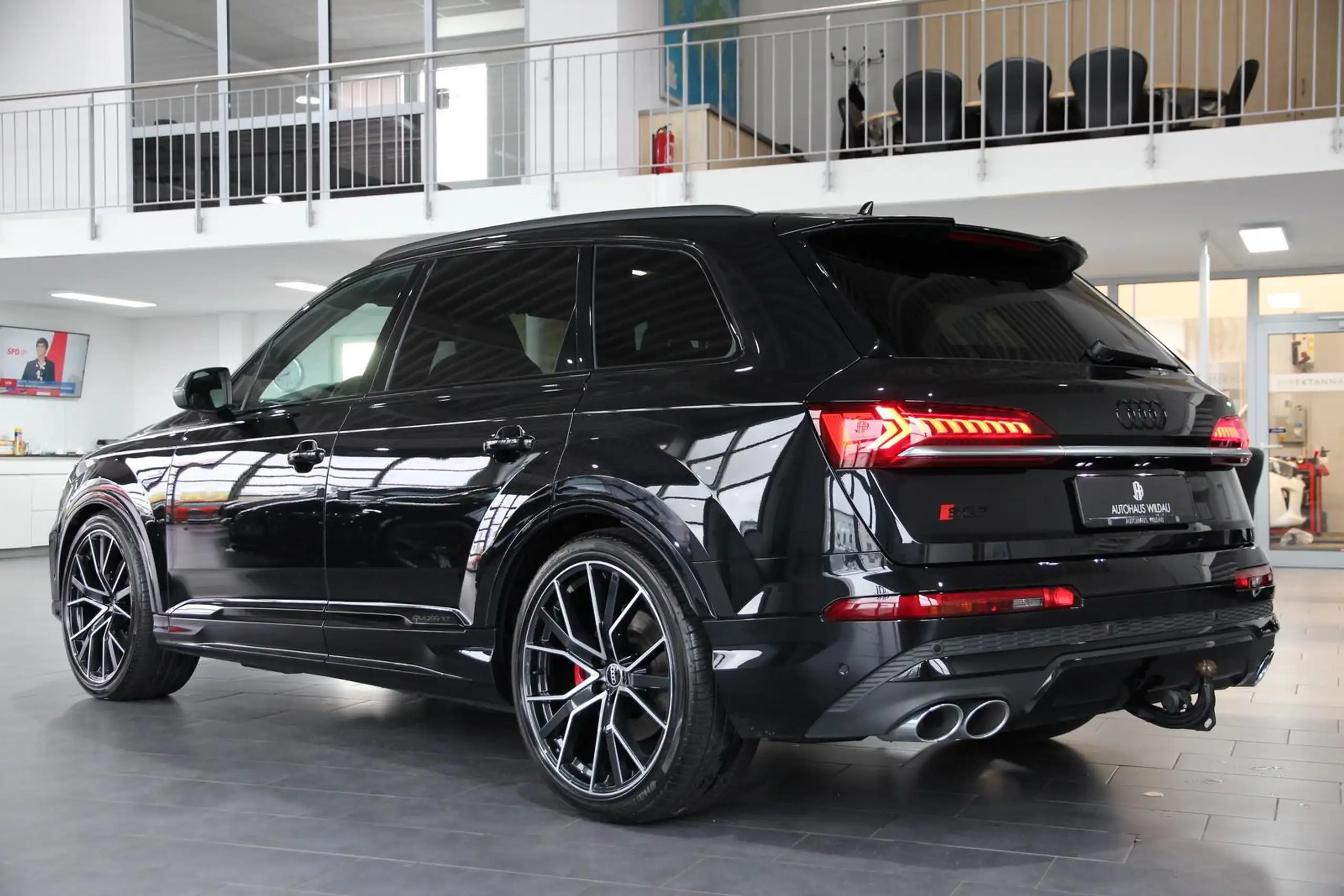 Audi - SQ7