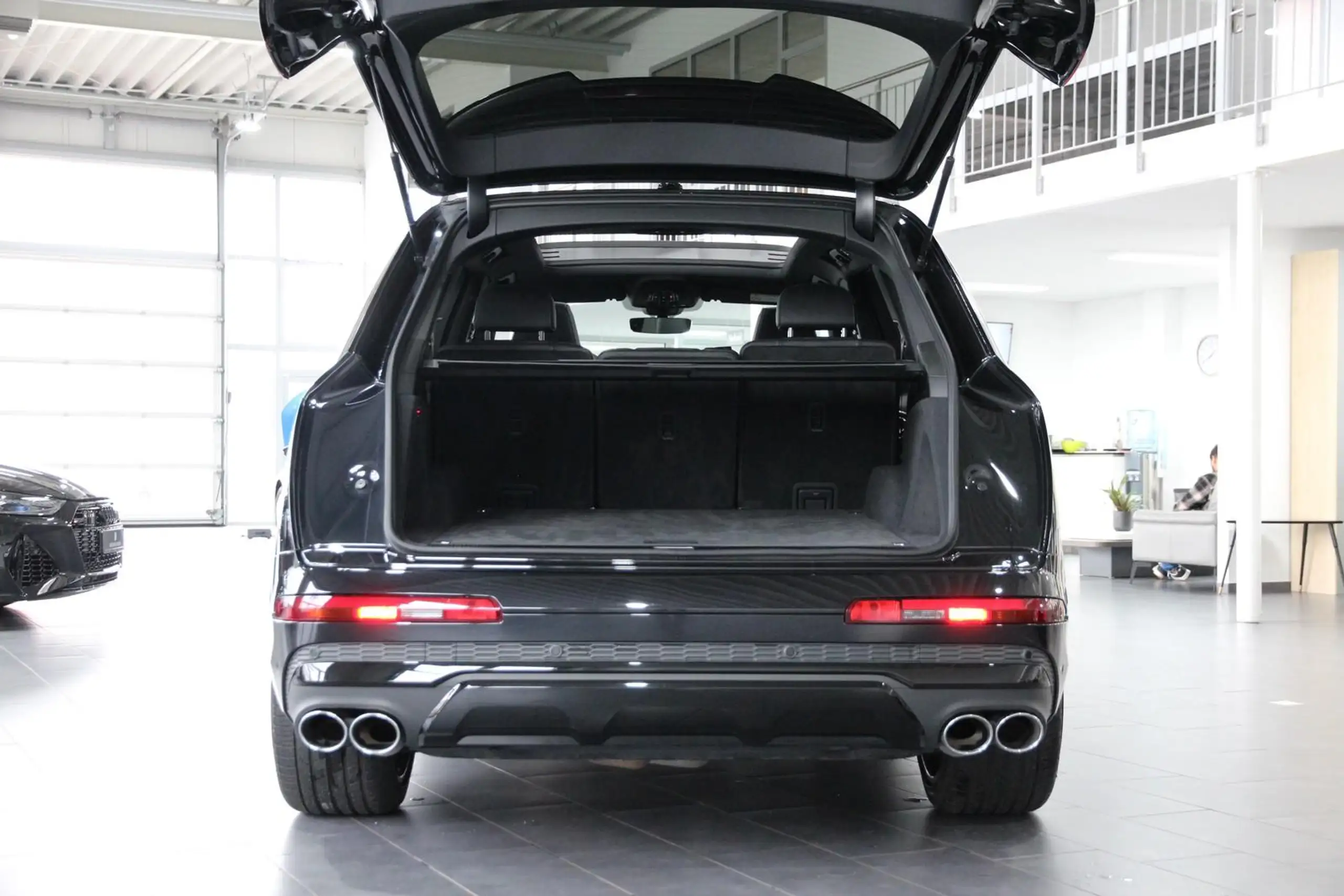 Audi - SQ7