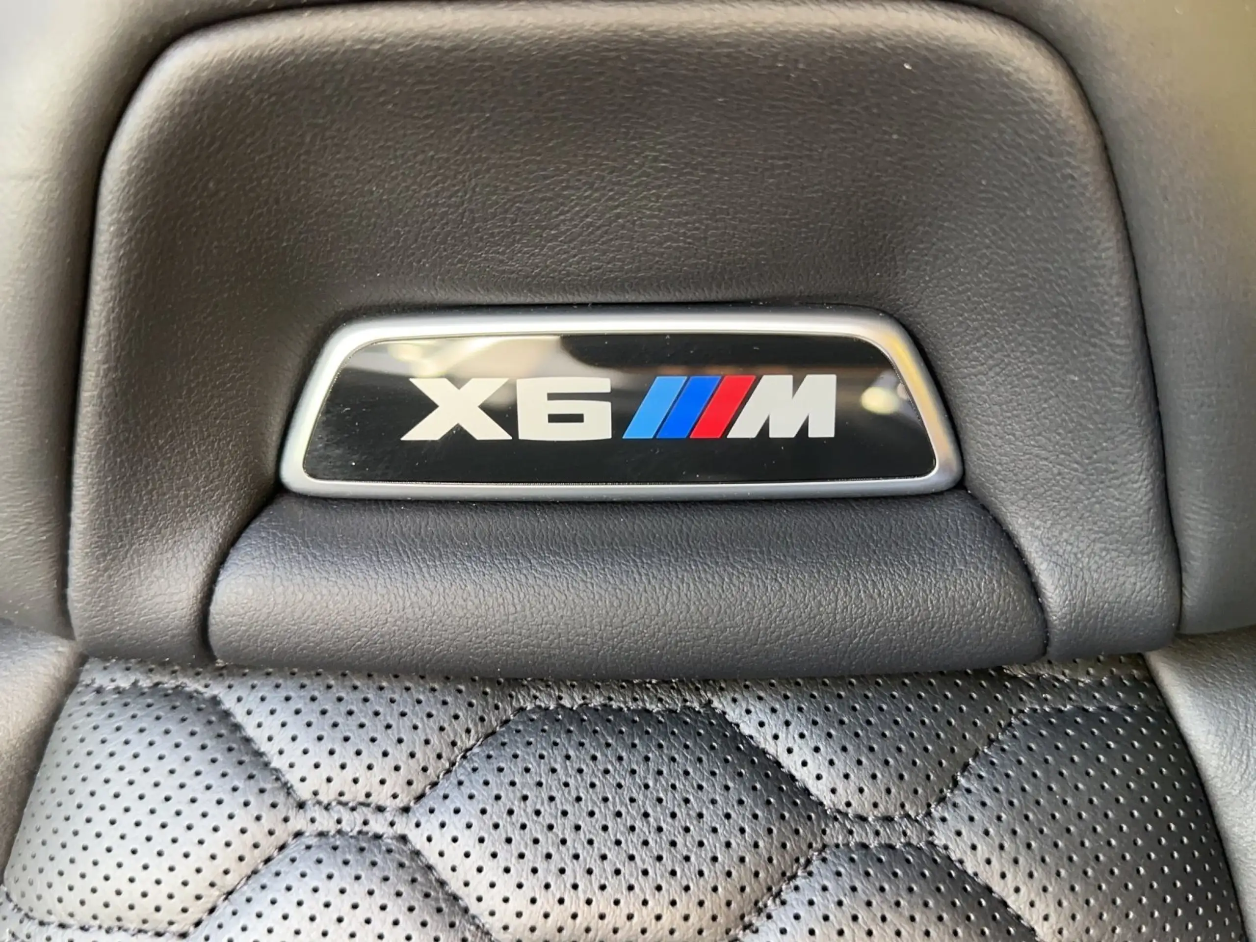 BMW - X6 M