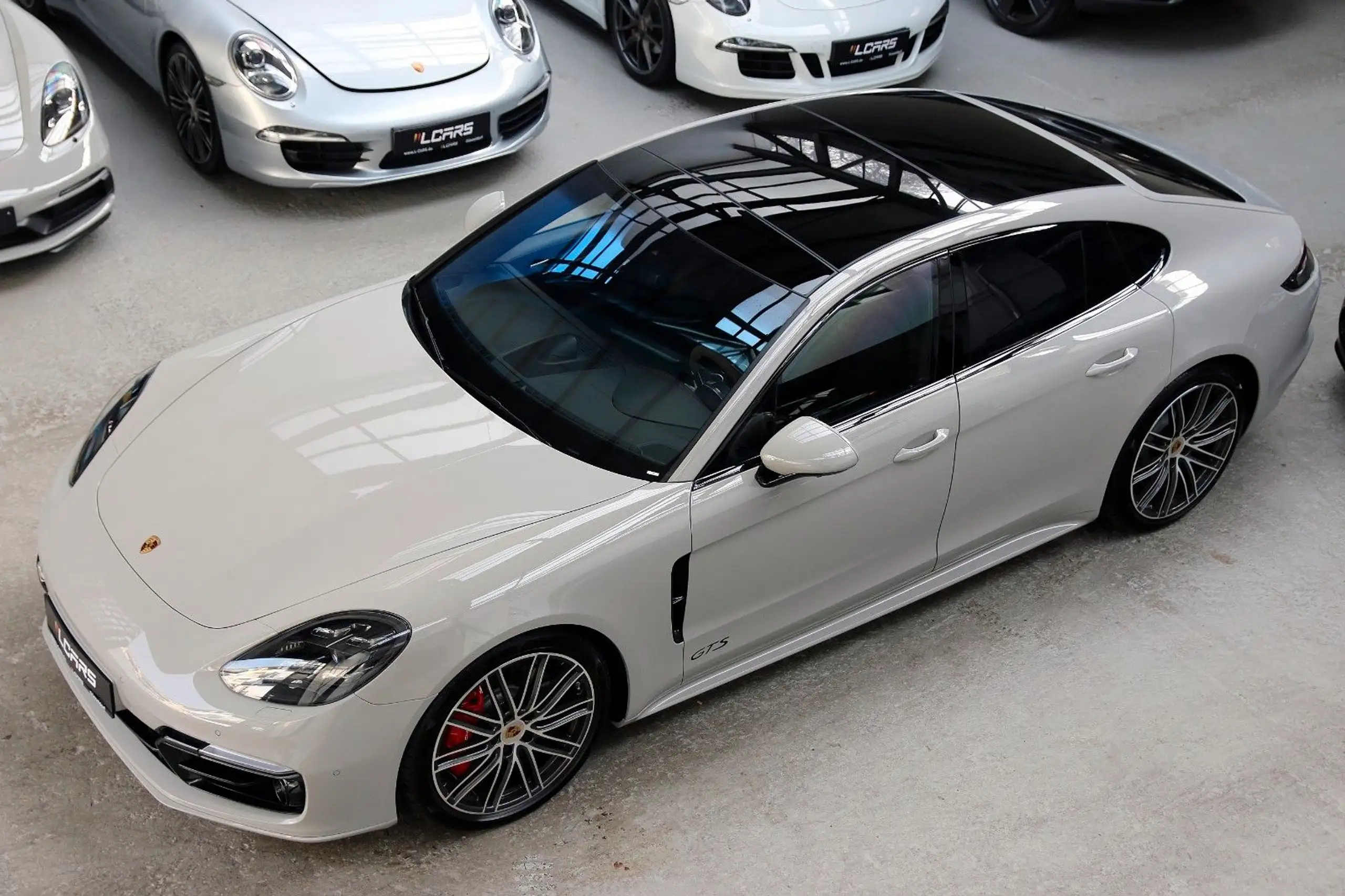 Porsche - Panamera