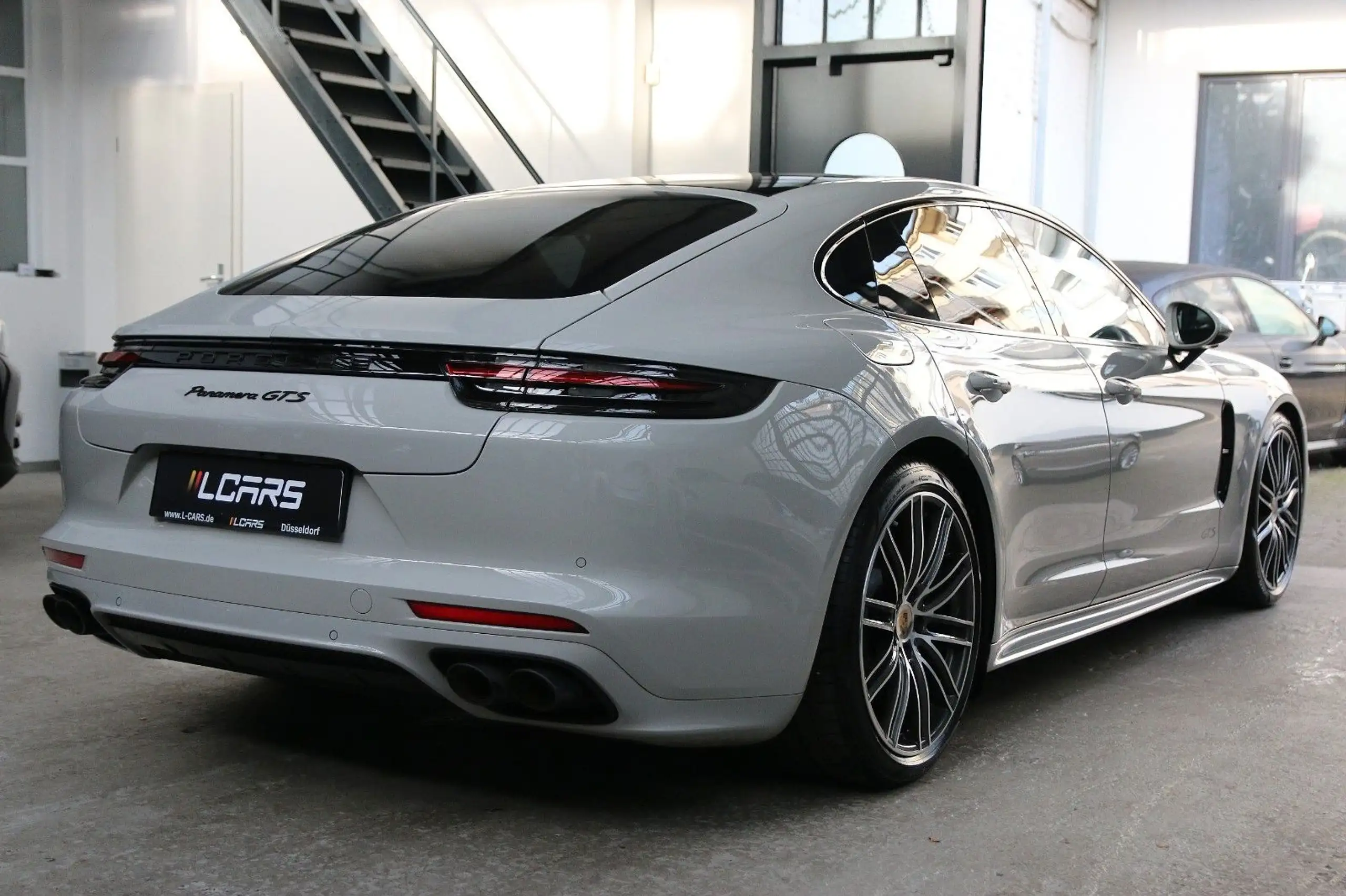 Porsche - Panamera