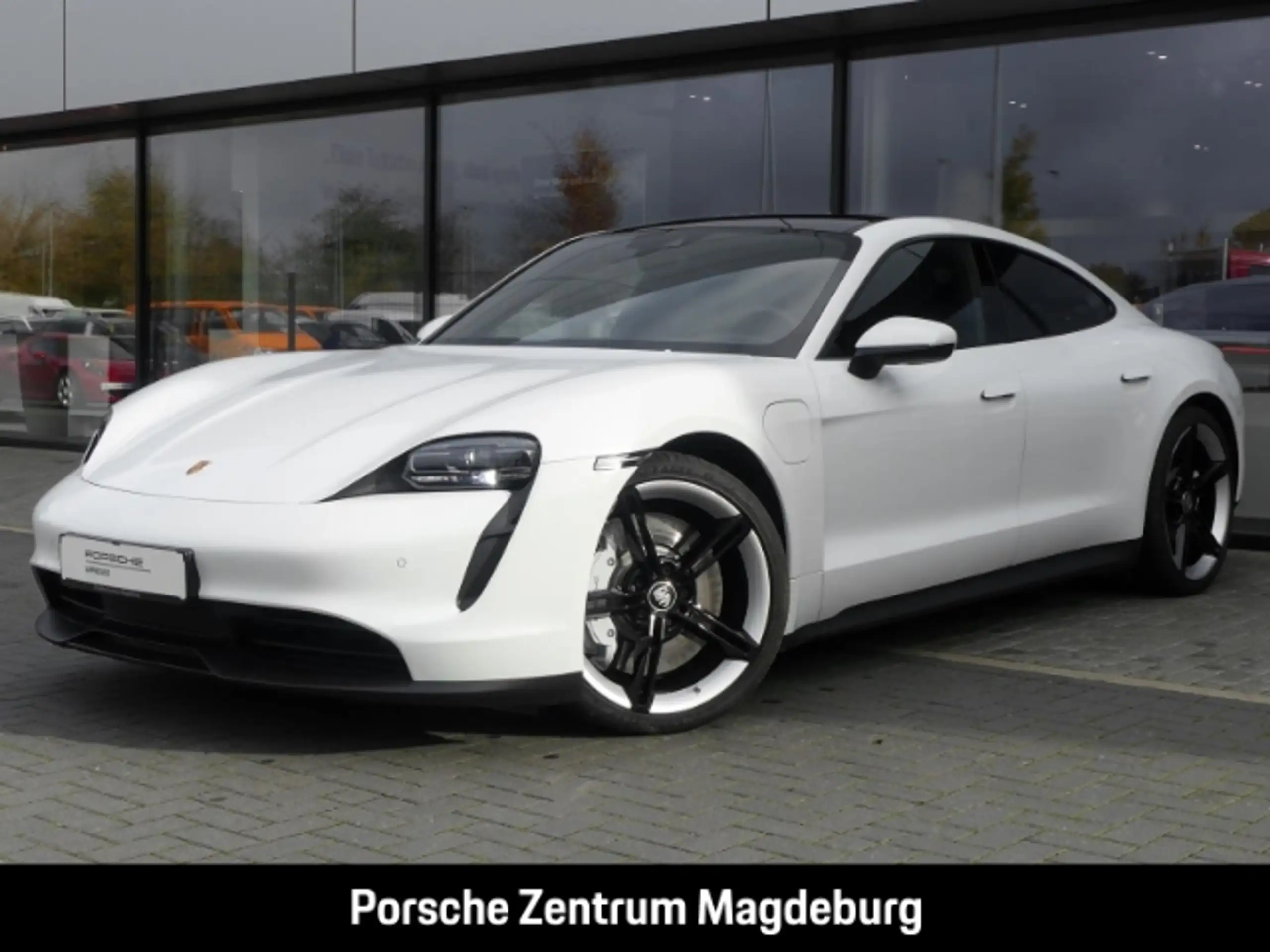 Porsche Taycan 2023