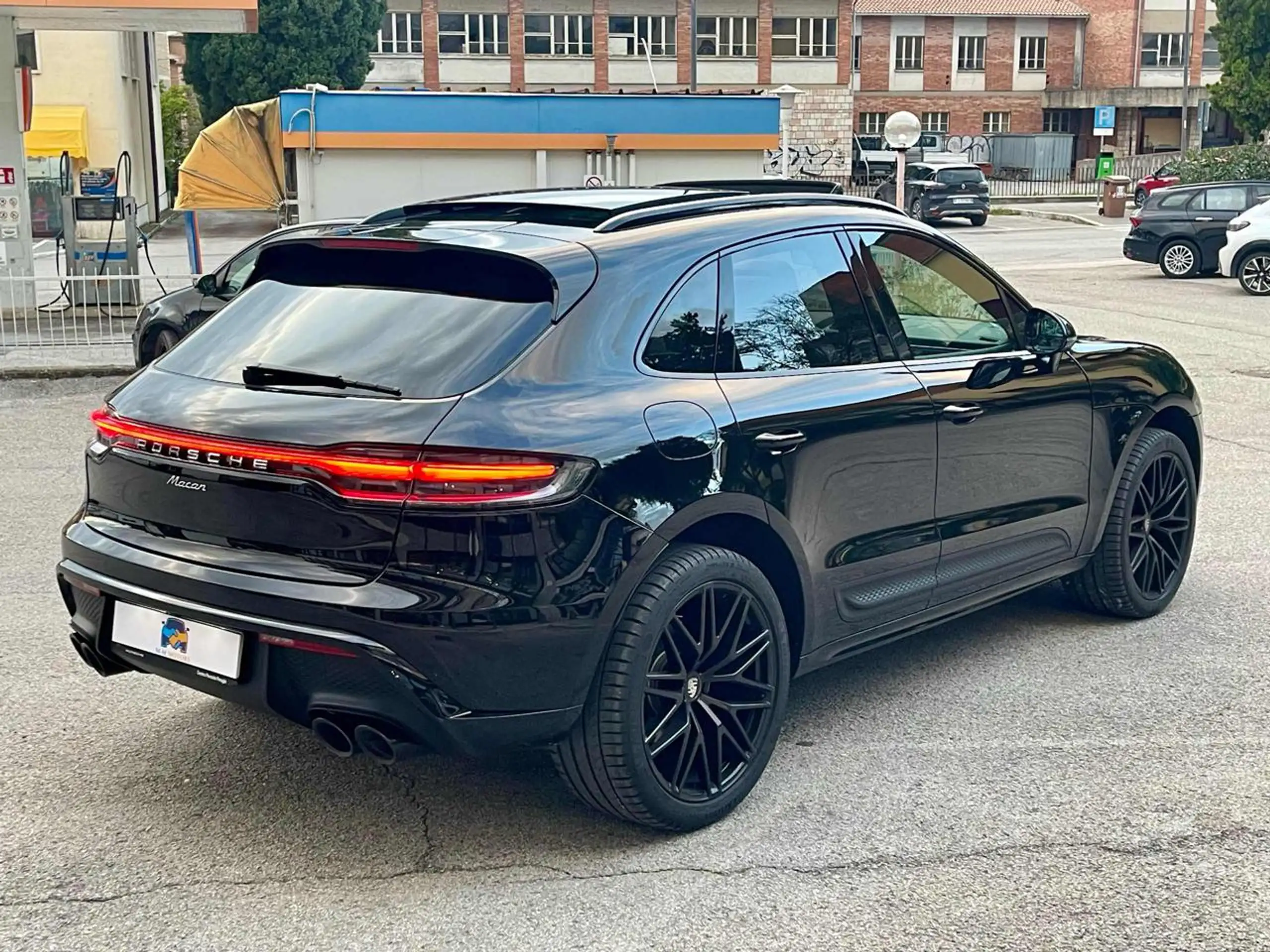 Porsche - Macan