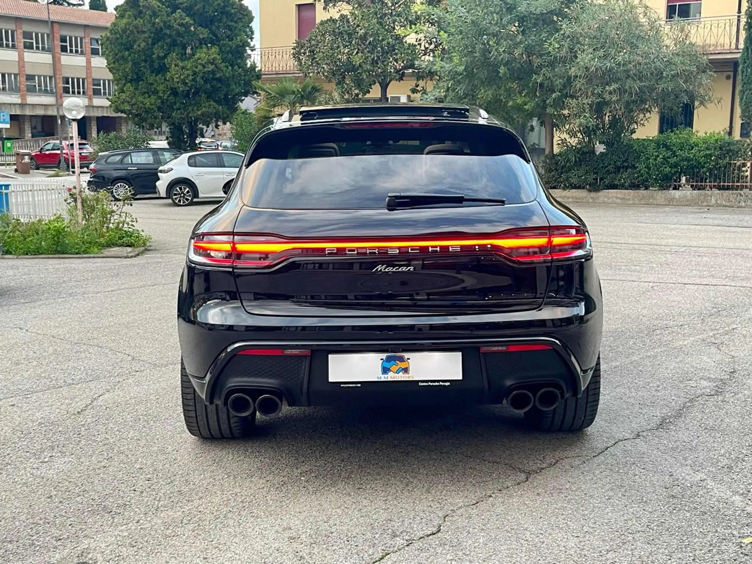 Porsche - Macan