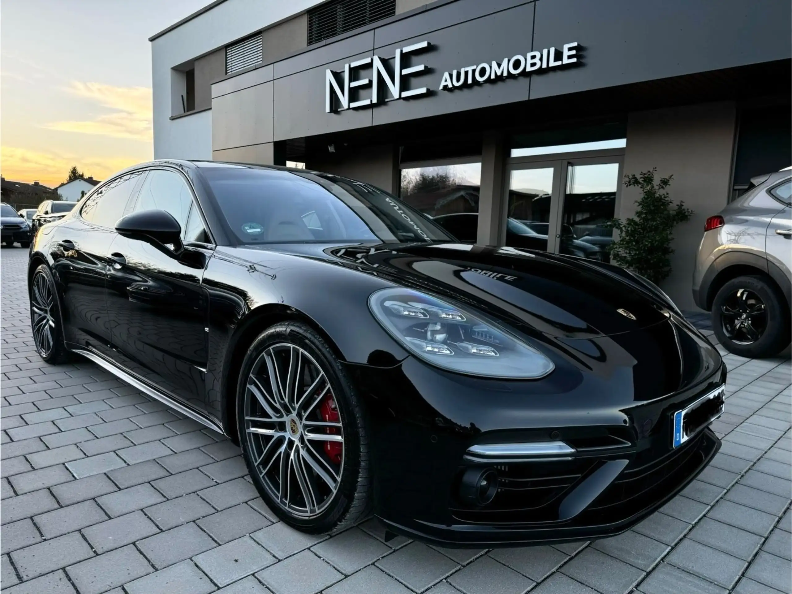 Porsche - Panamera