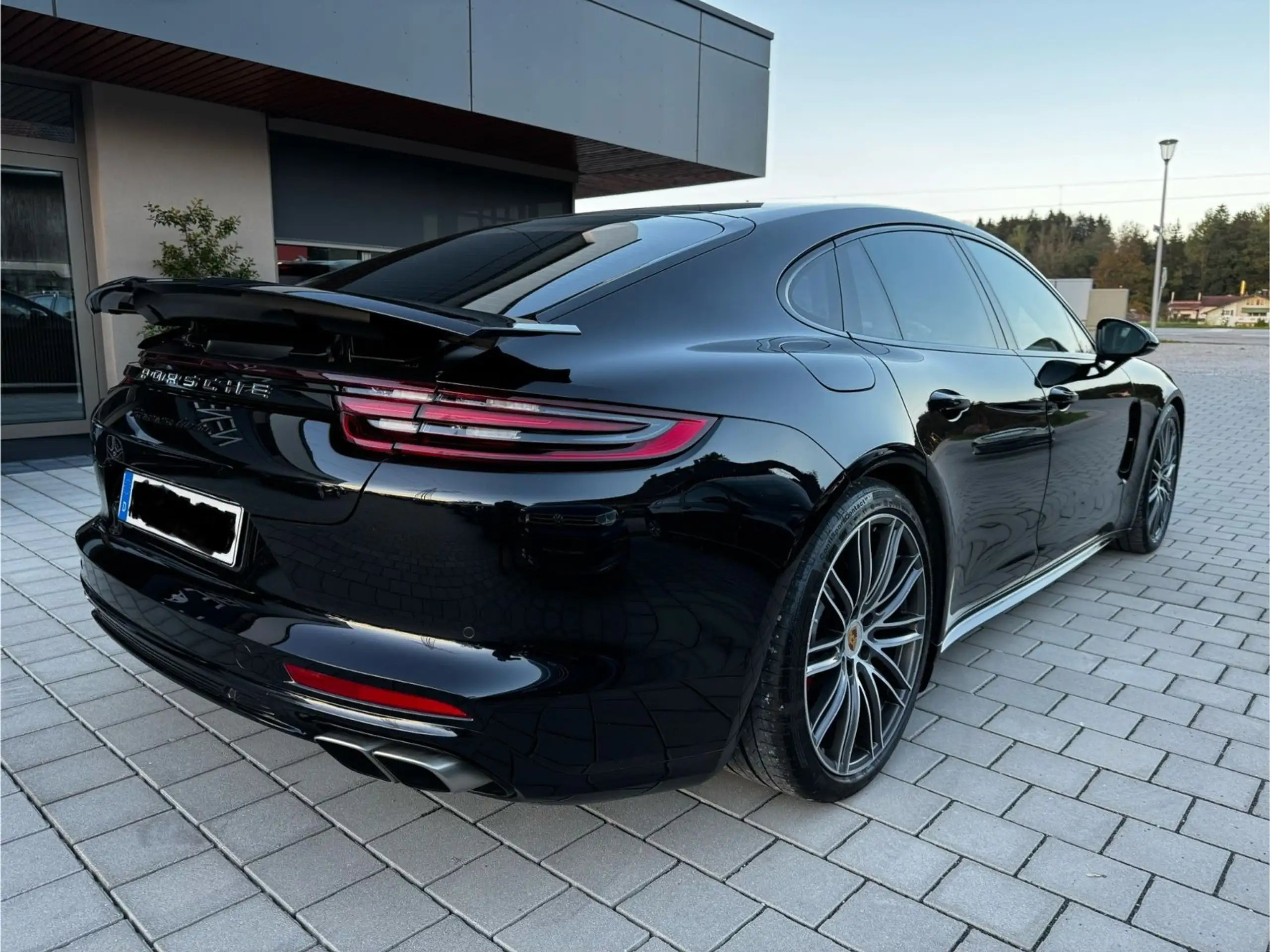 Porsche - Panamera