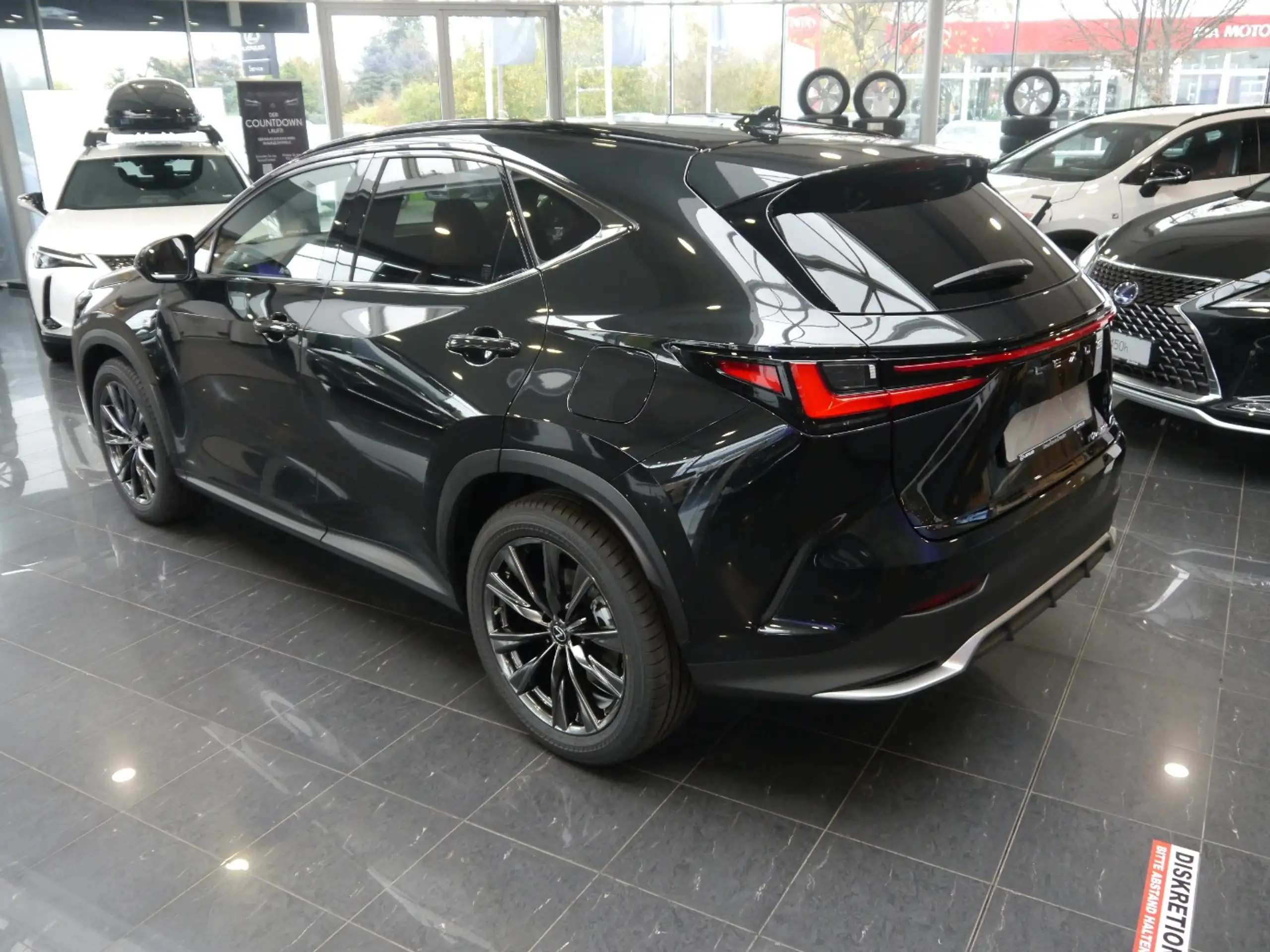 Lexus - NX 450h+