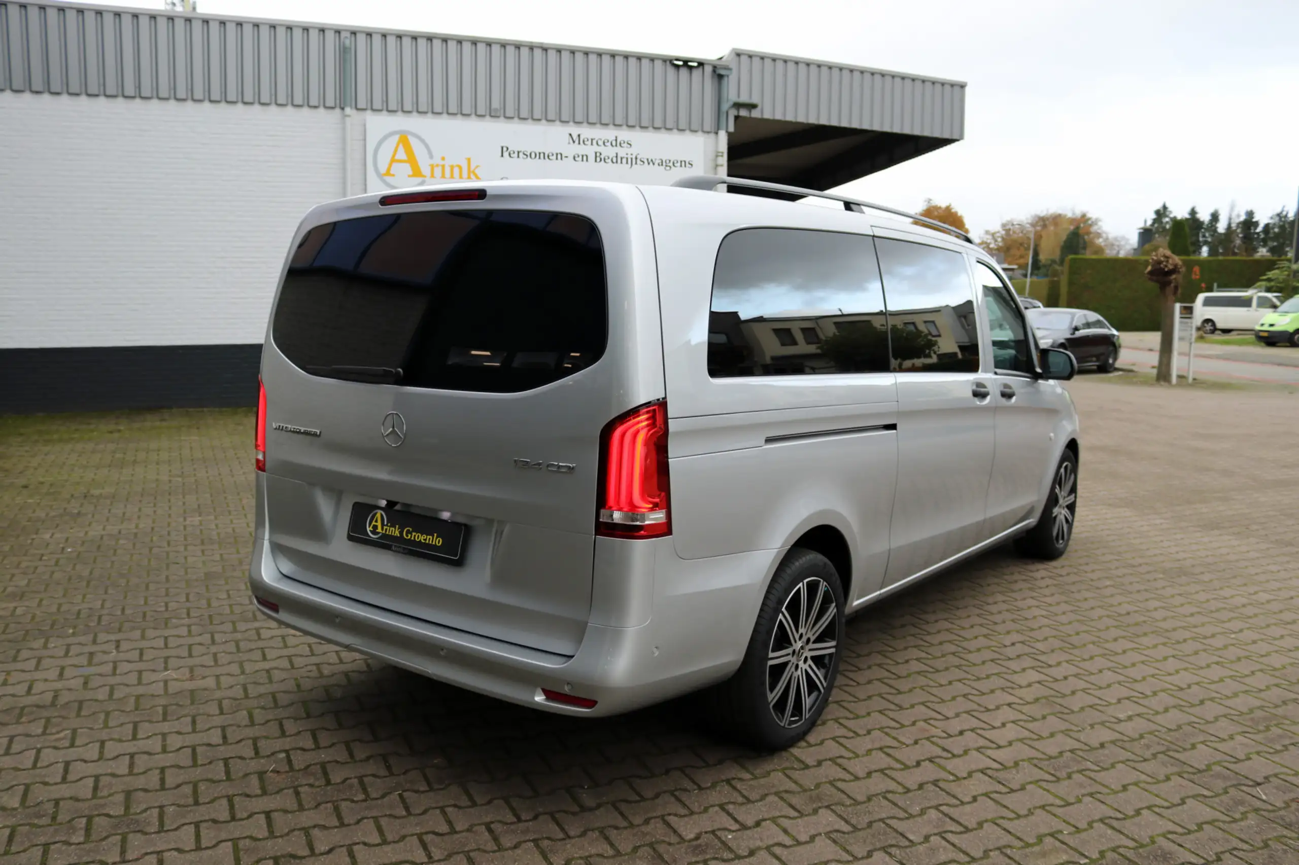 Mercedes-Benz - Vito