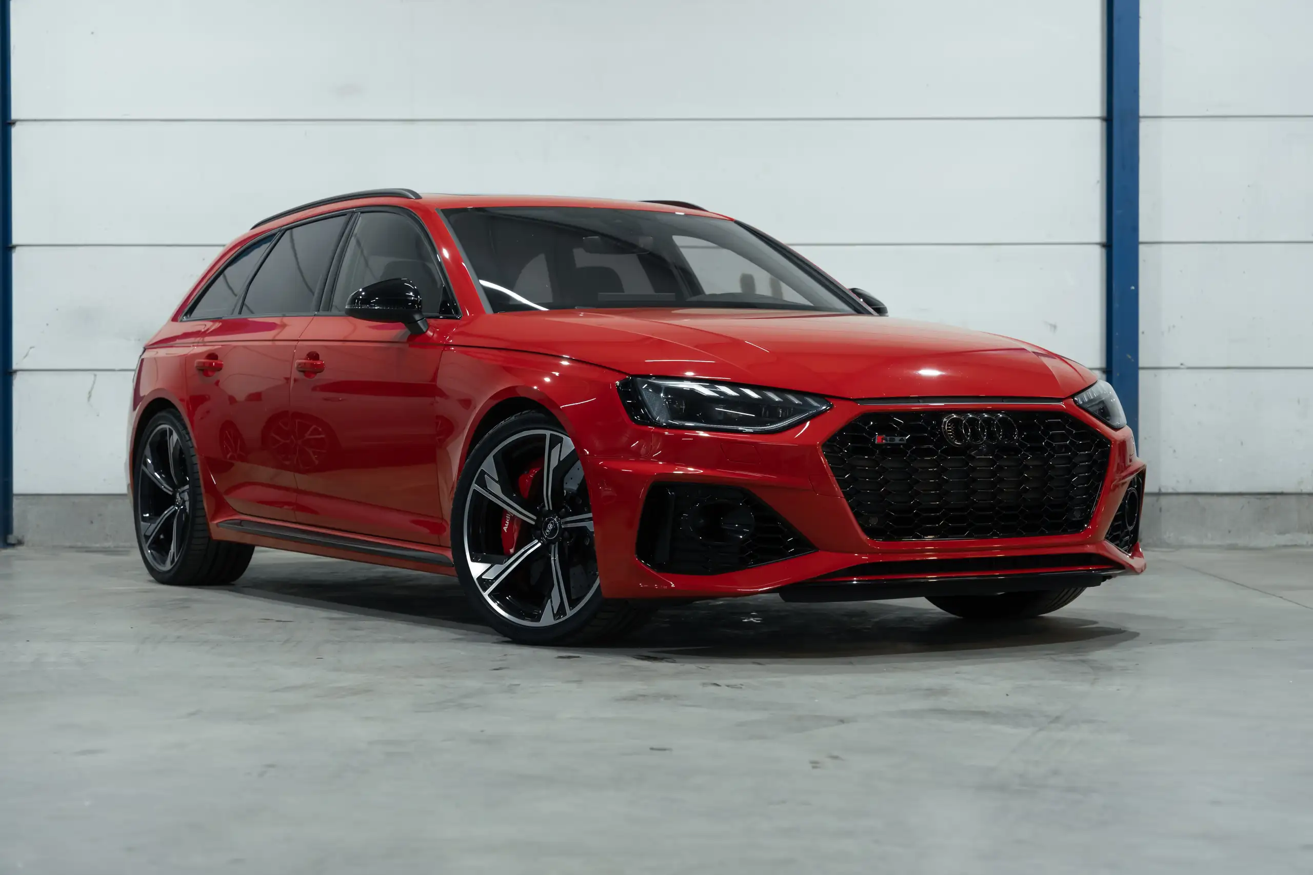 Audi - RS4