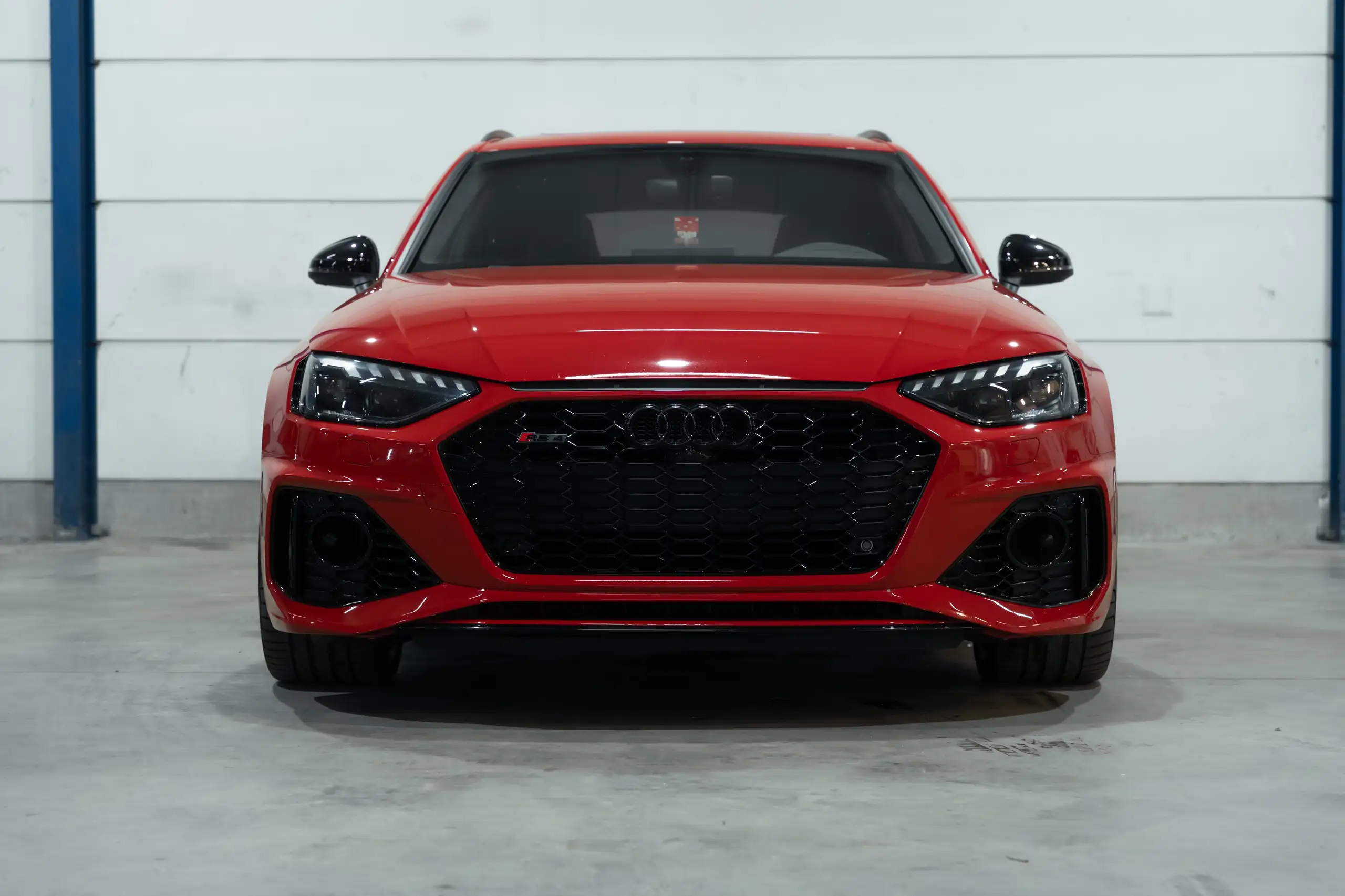 Audi - RS4