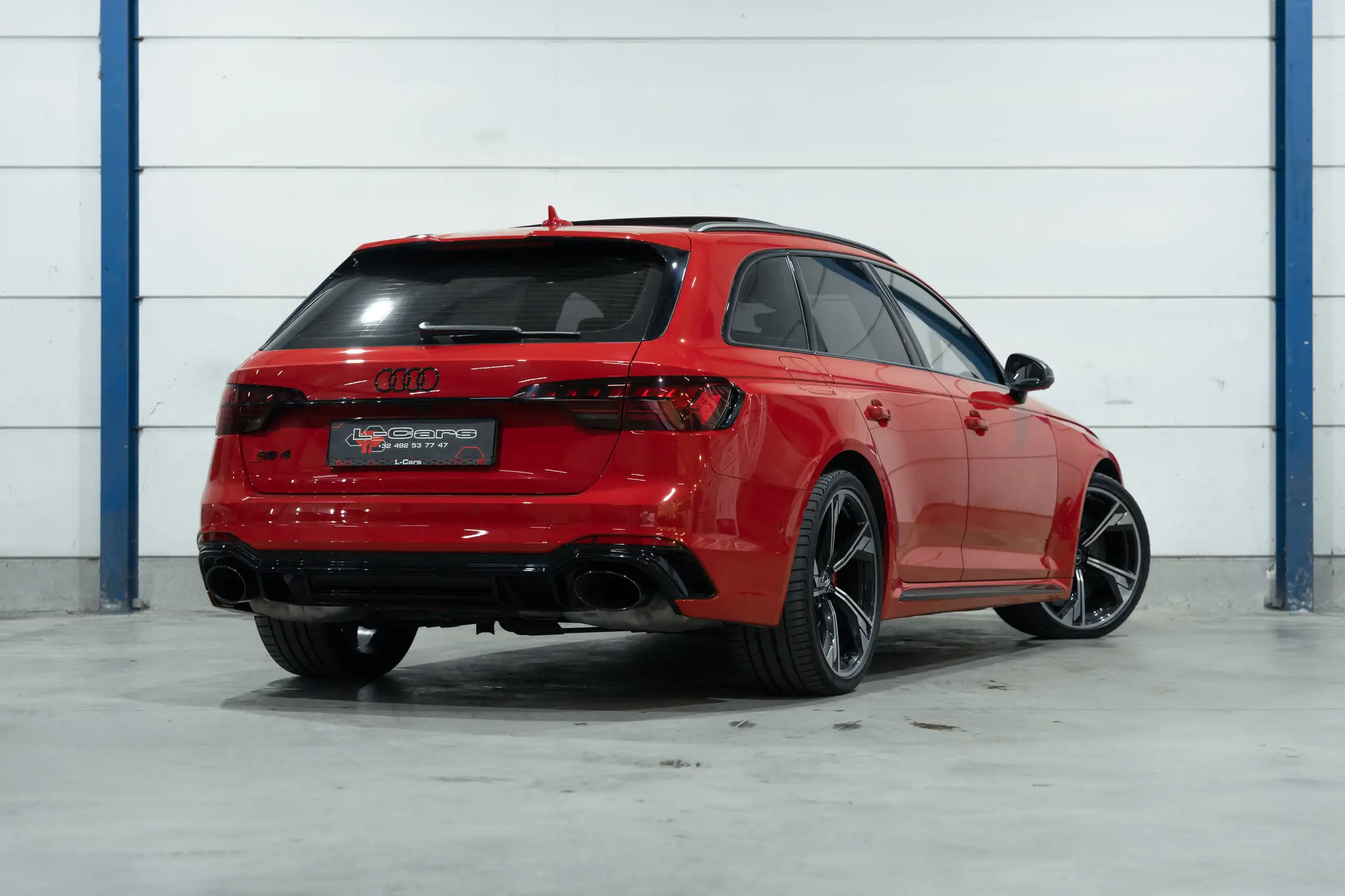 Audi - RS4