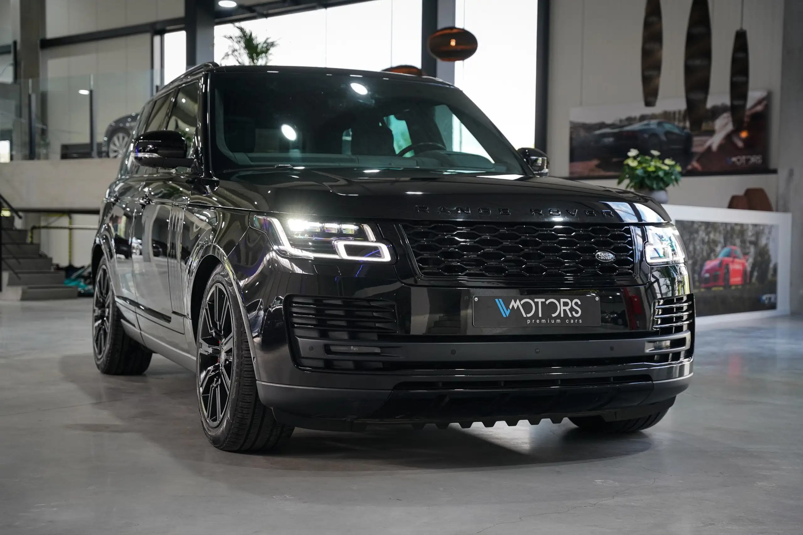 Land Rover - Range Rover