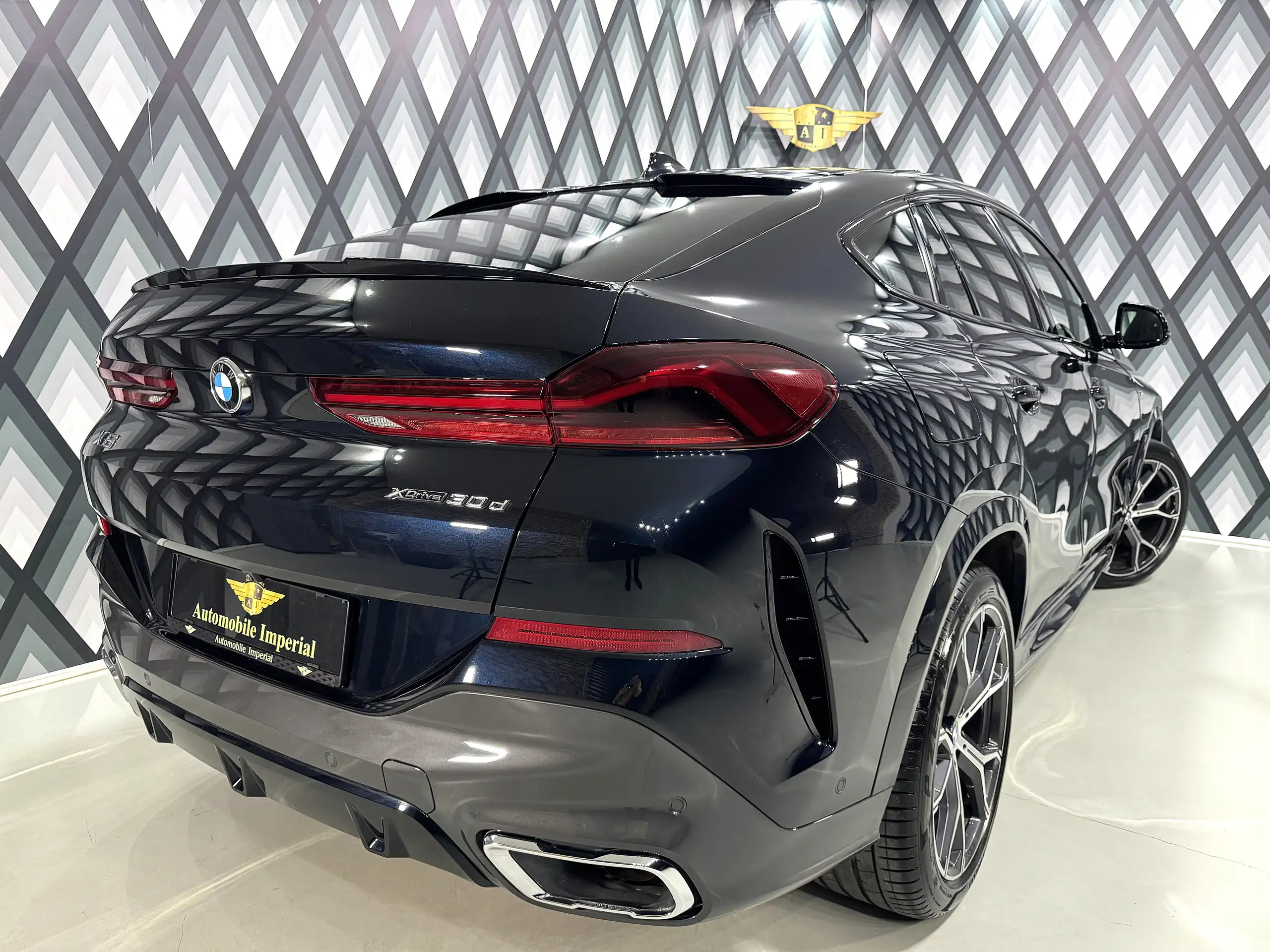 BMW - X6