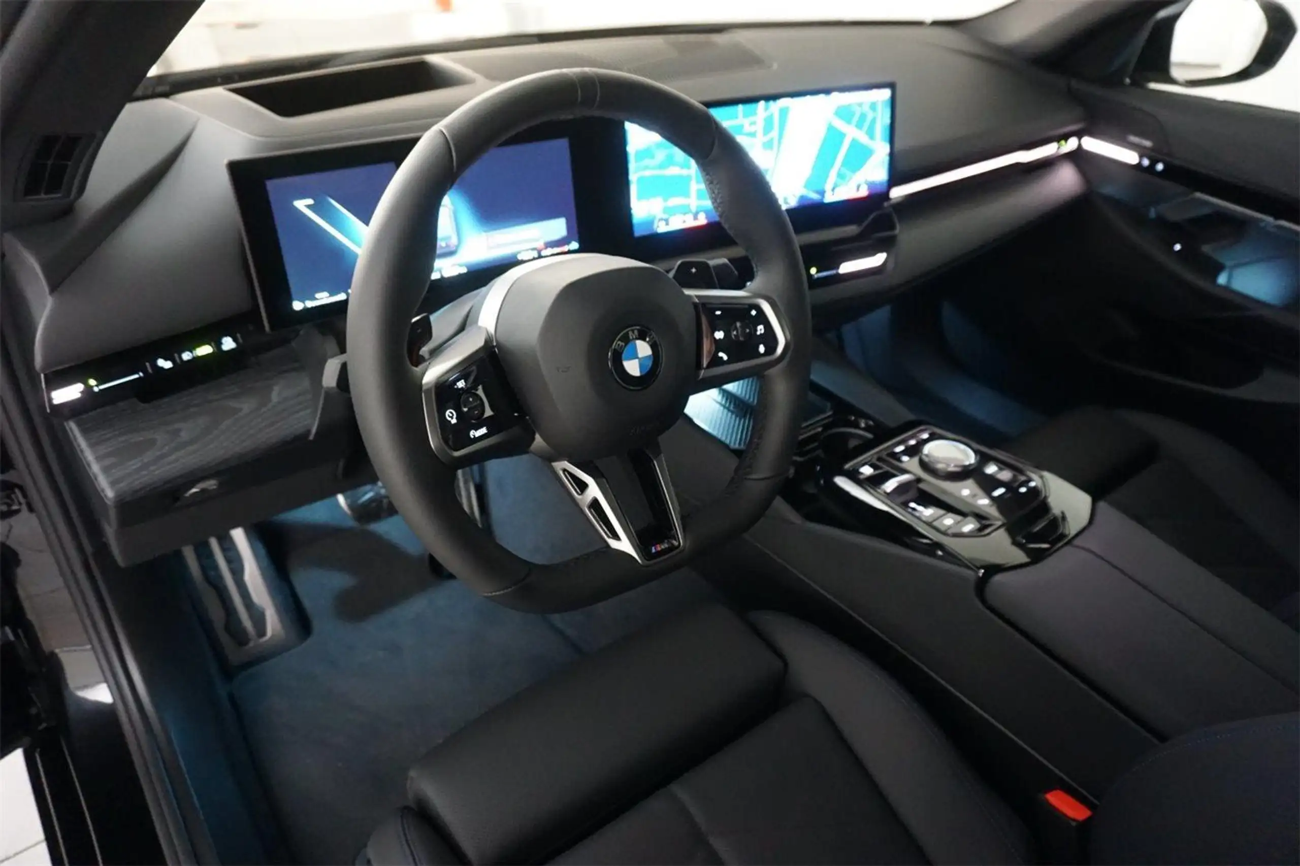 BMW - 520