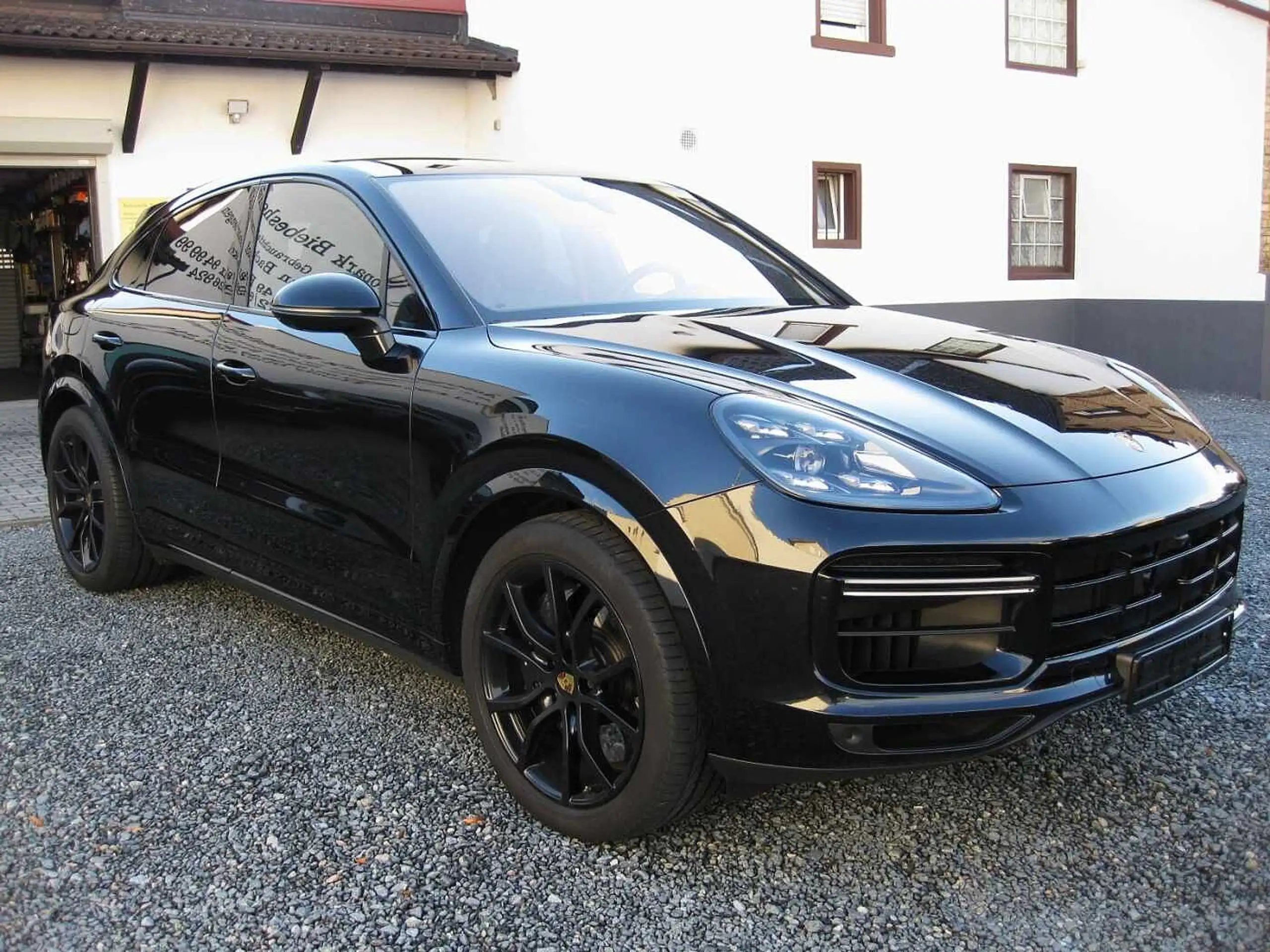 Porsche - Cayenne