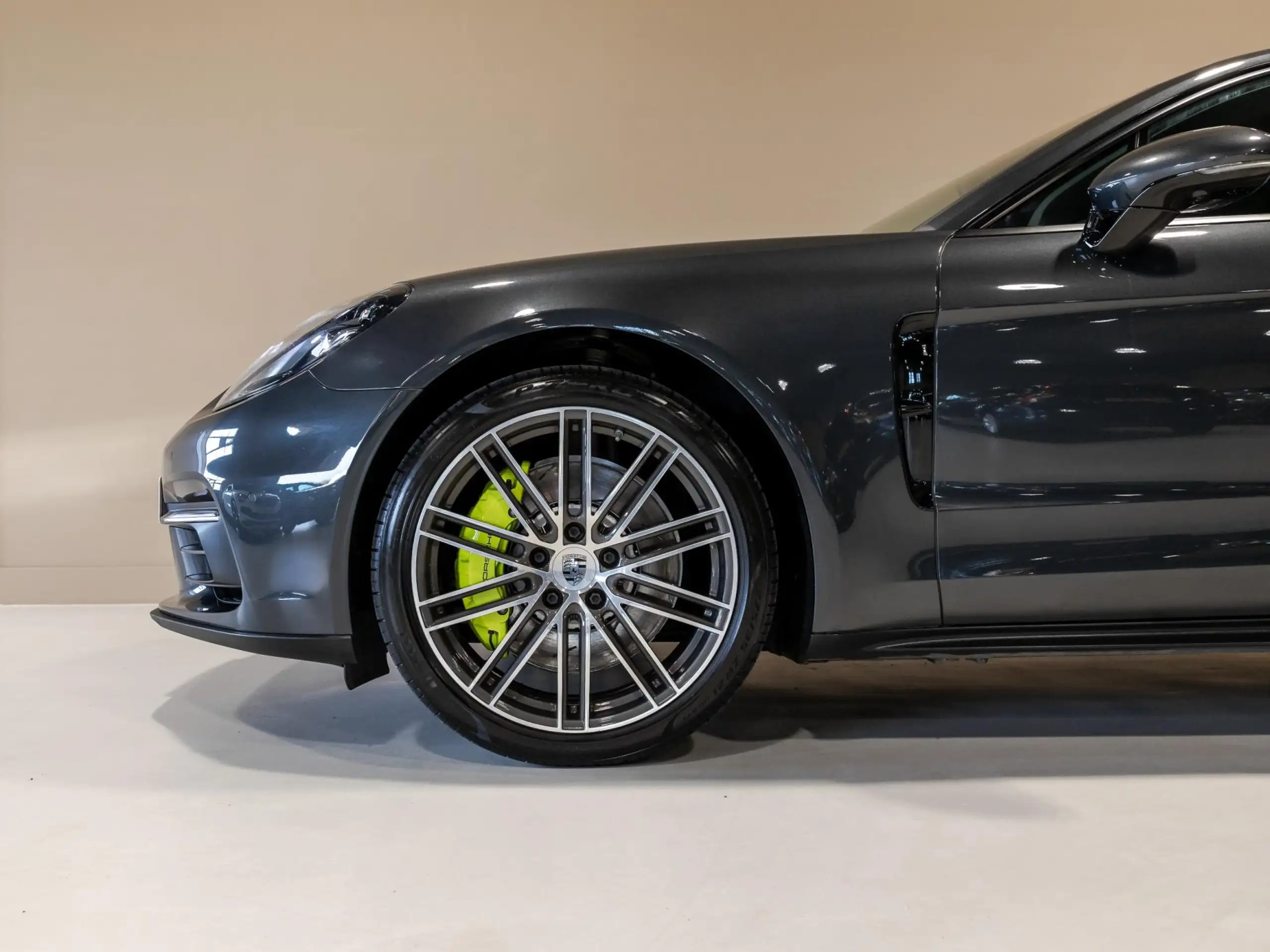 Porsche - Panamera