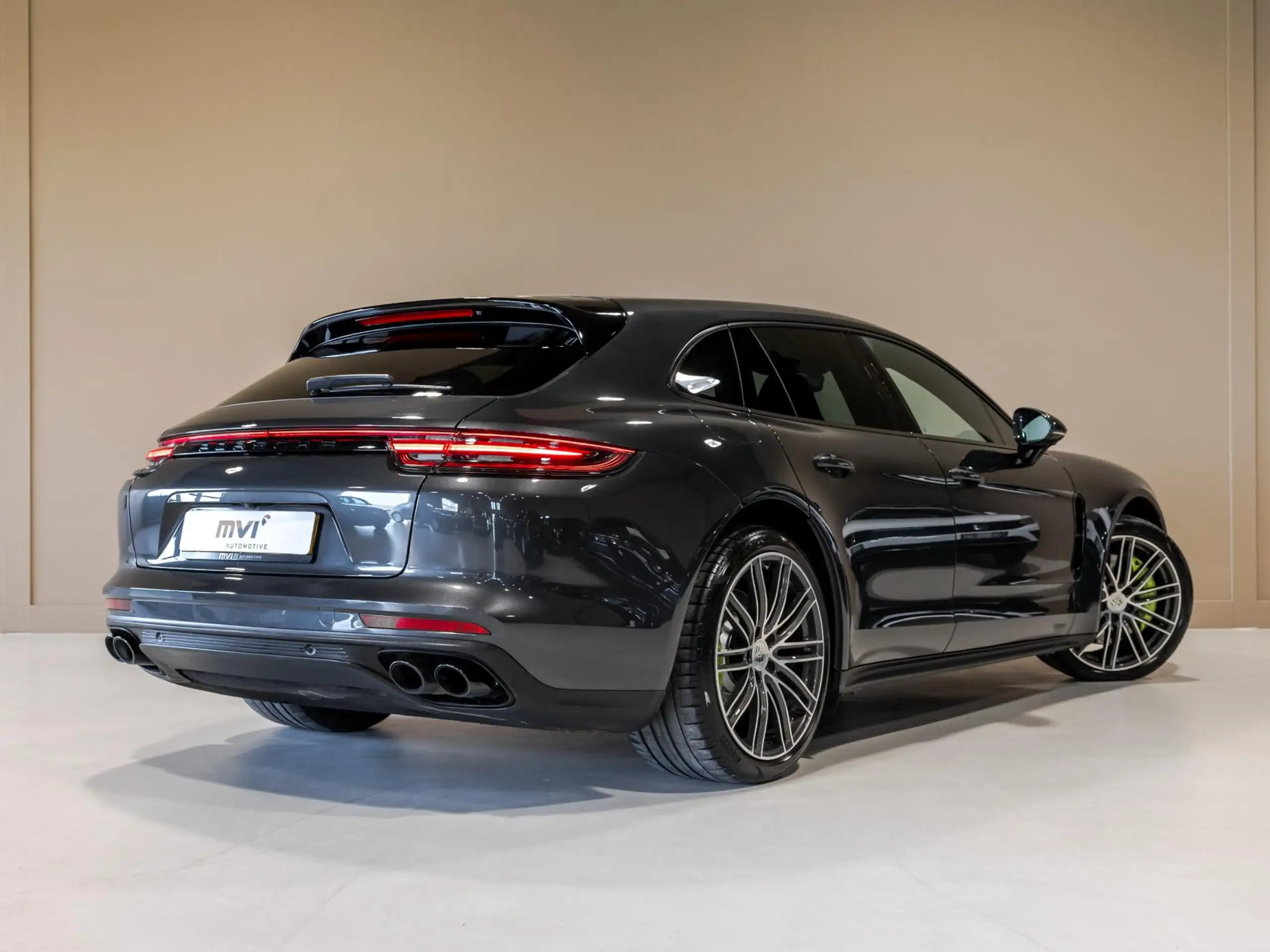 Porsche - Panamera