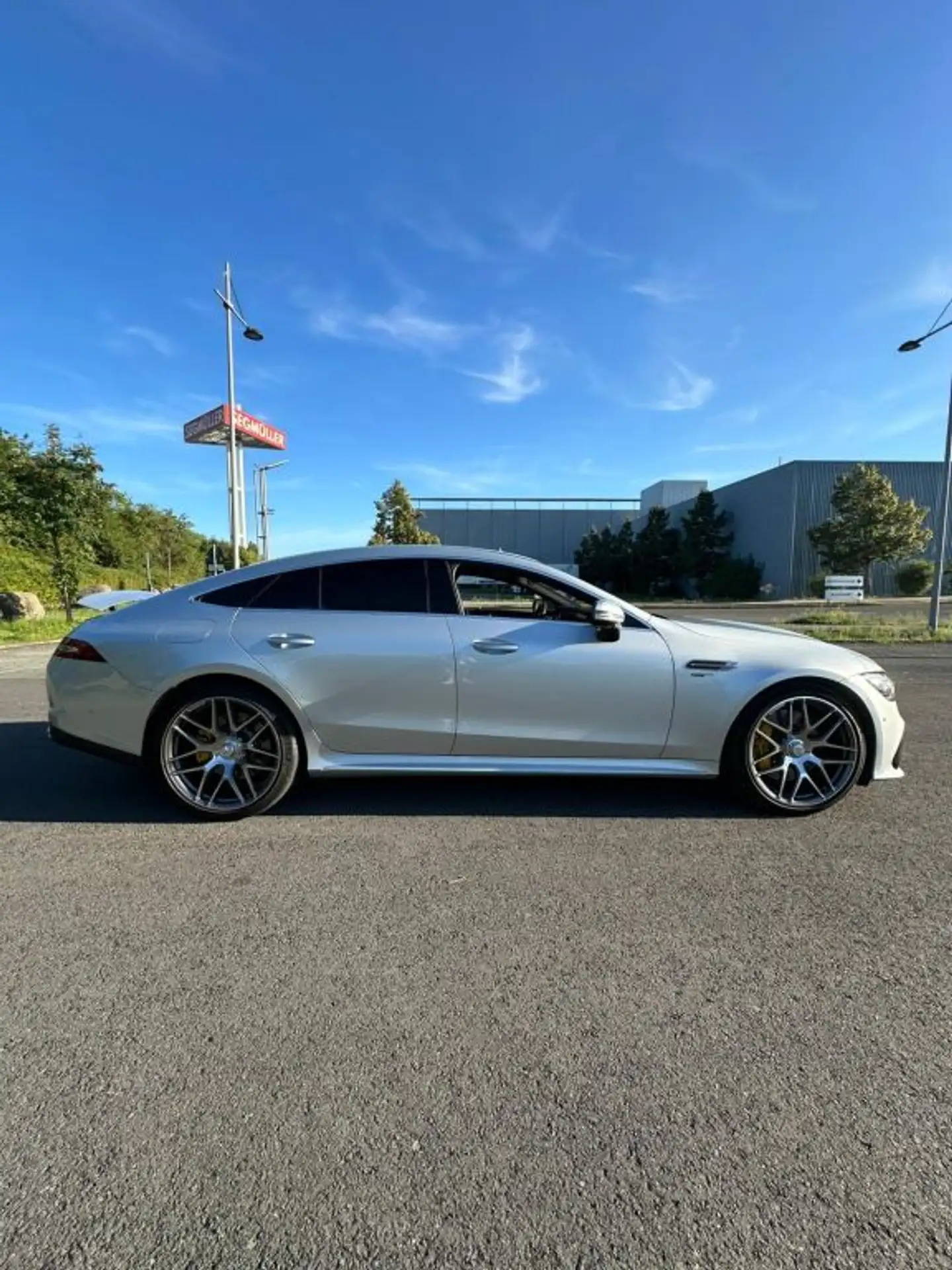 Mercedes-Benz - AMG GT