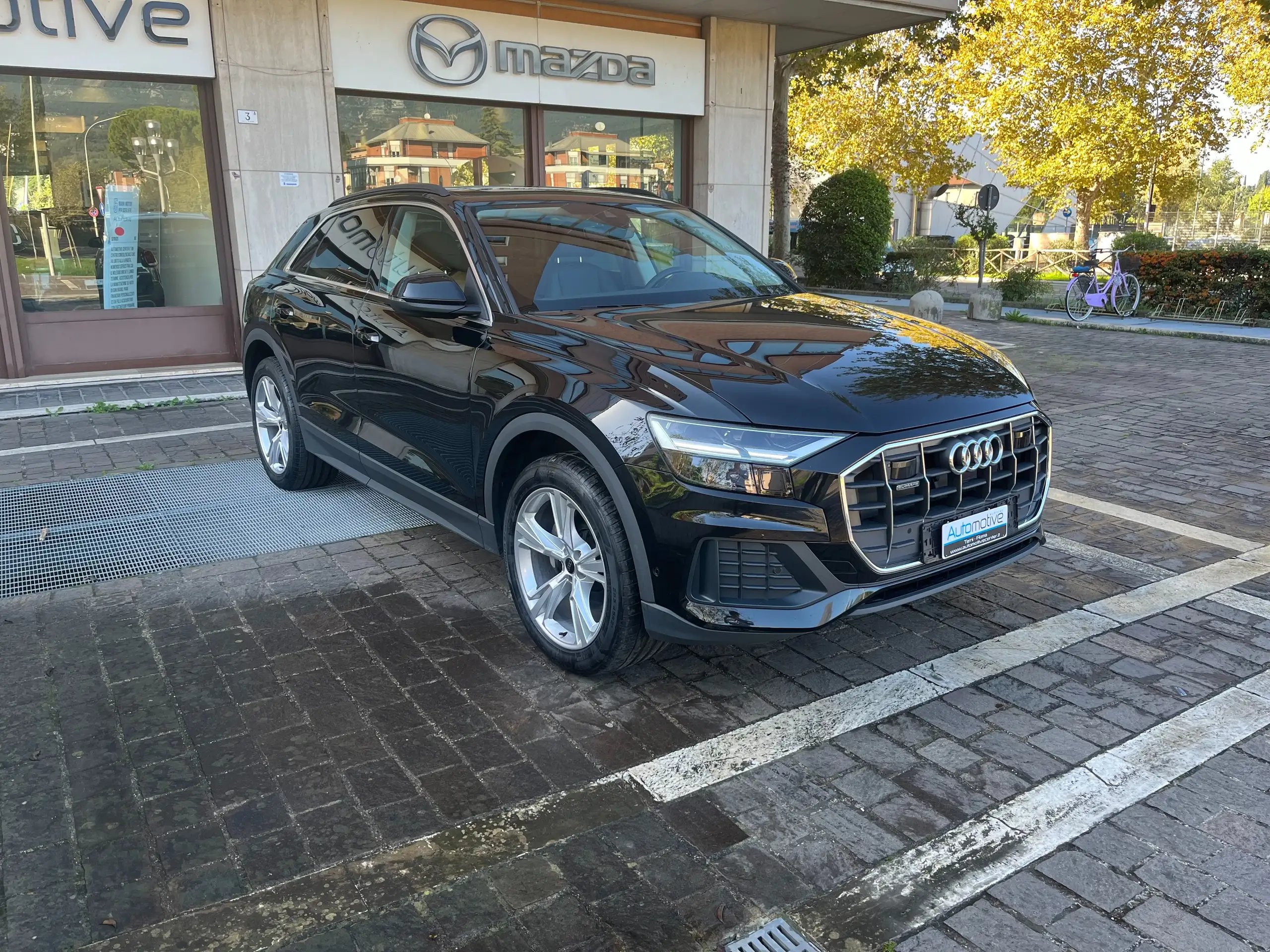 Audi - Q8