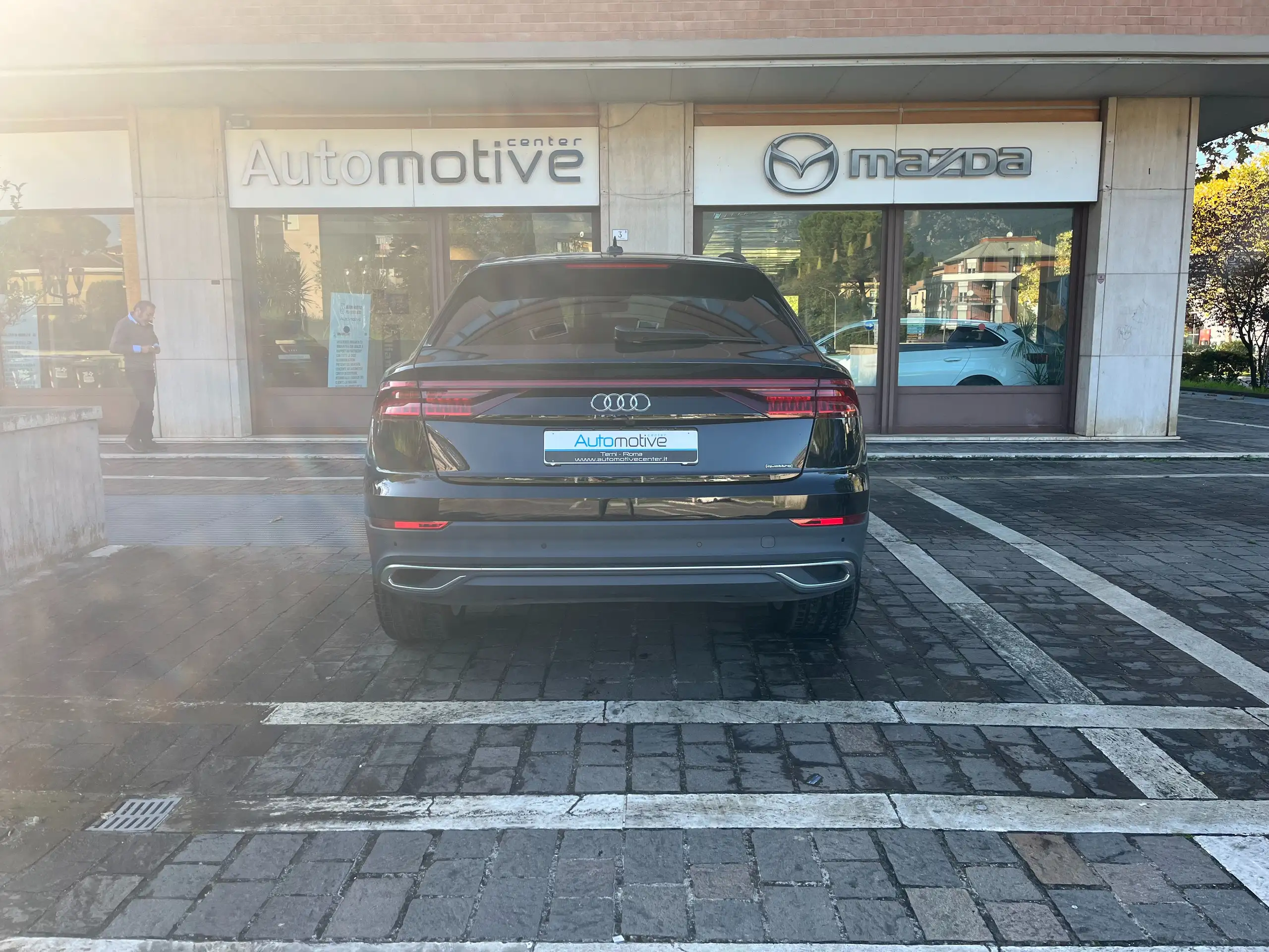 Audi - Q8