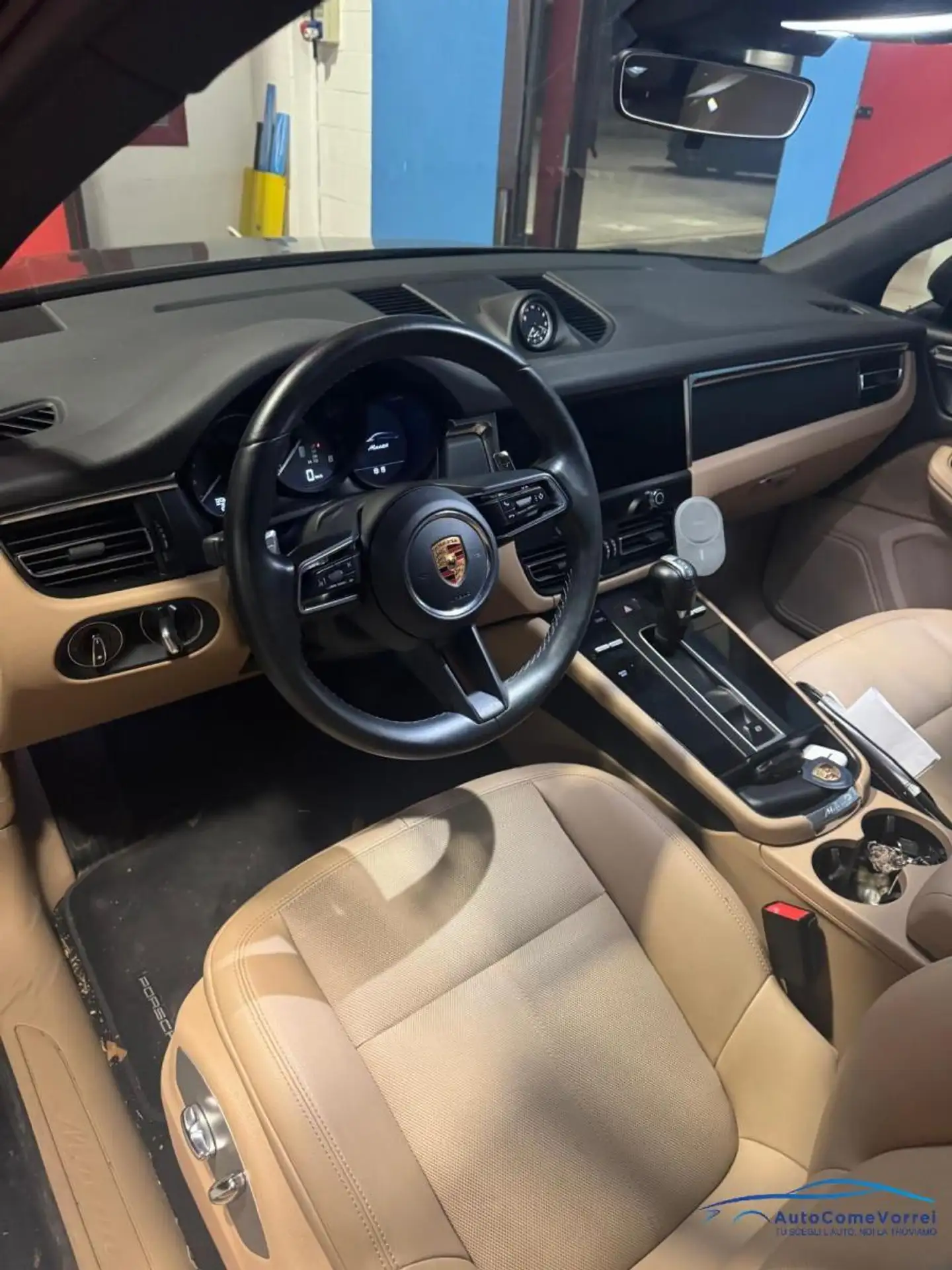 Porsche - Macan