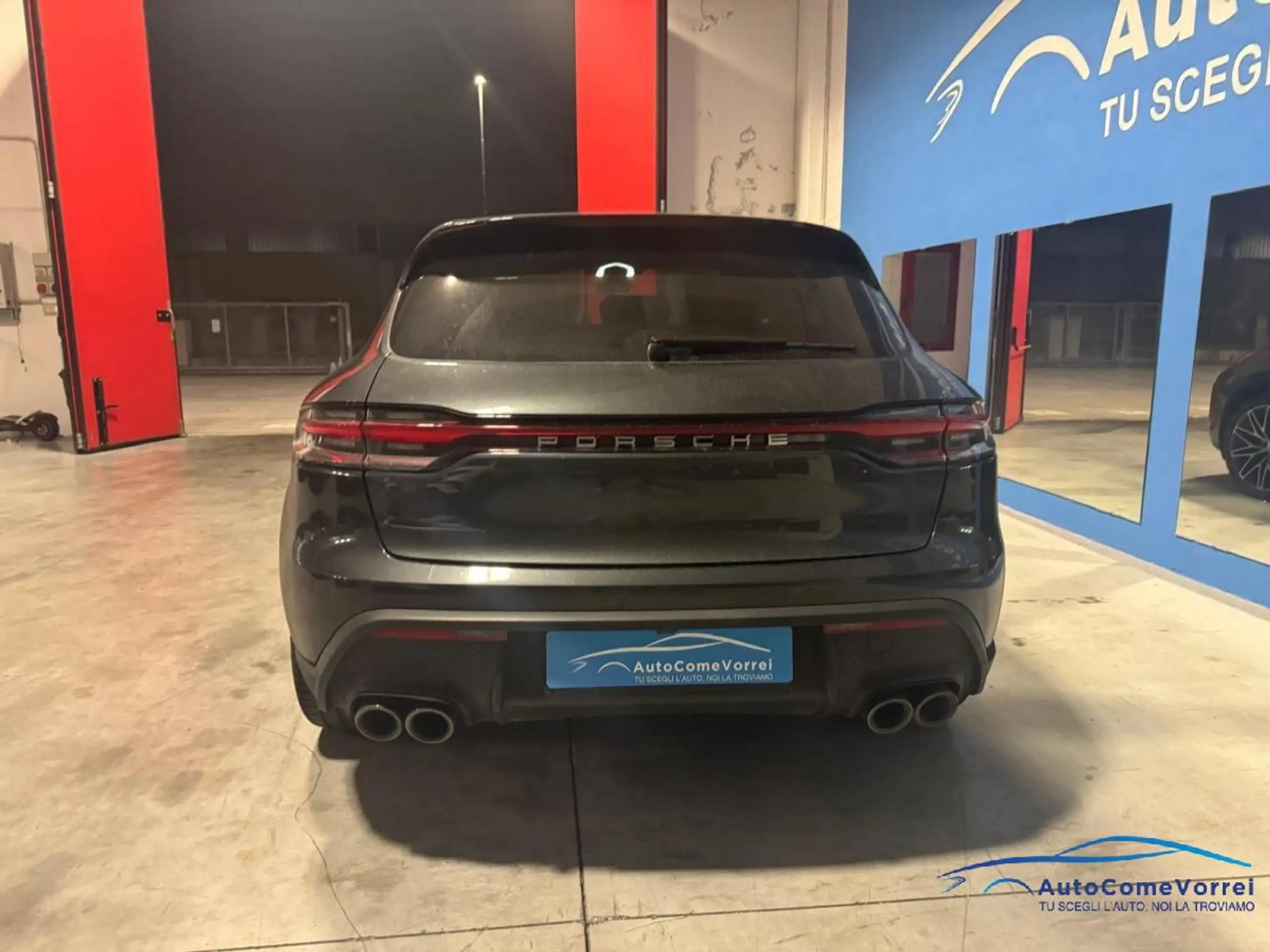 Porsche - Macan