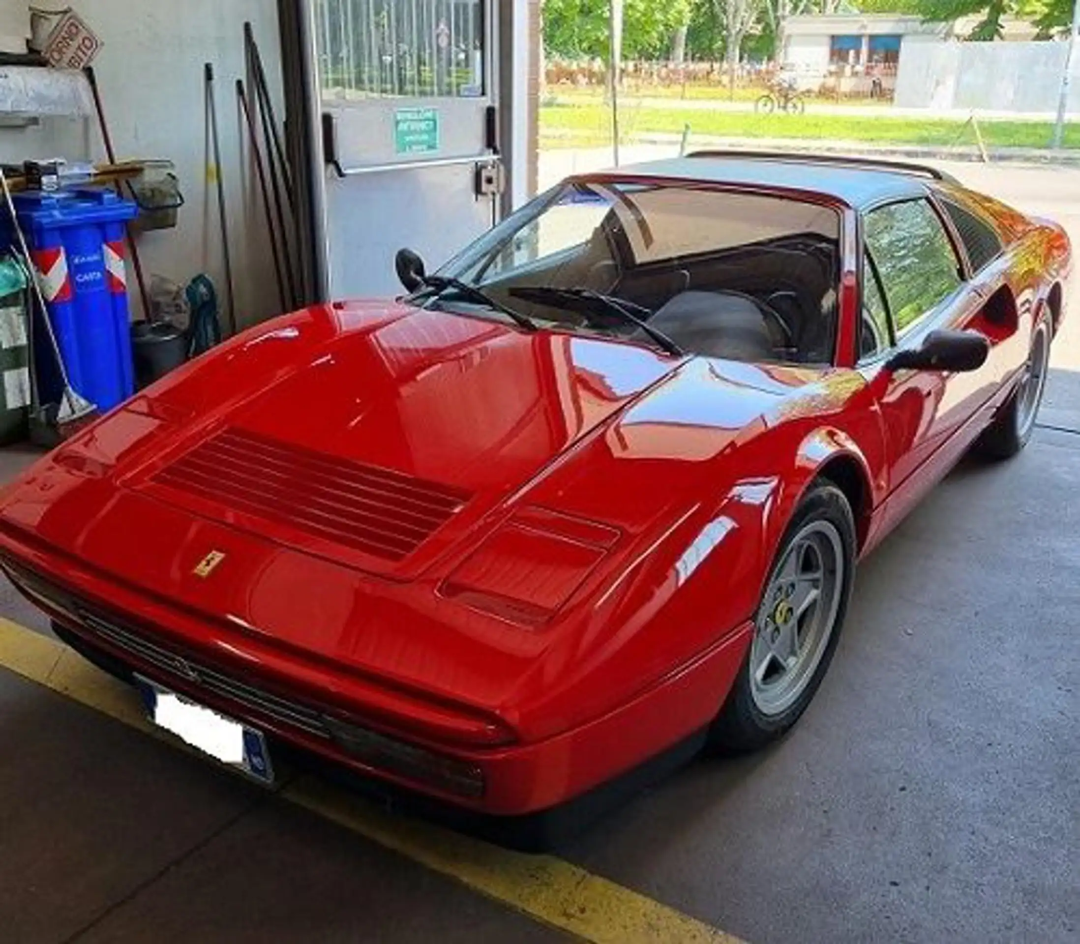 Ferrari - 208