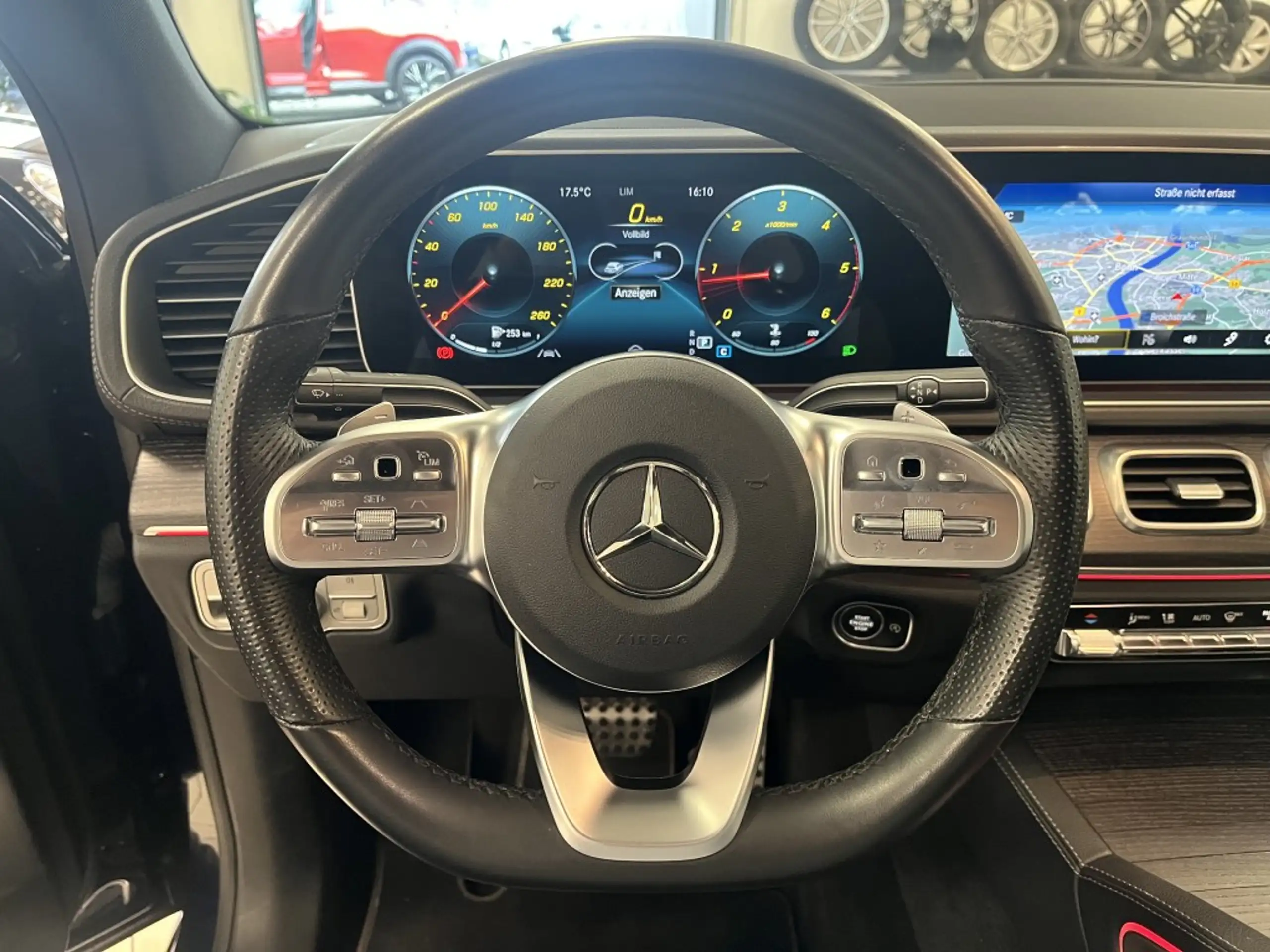 Mercedes-Benz - GLE 400