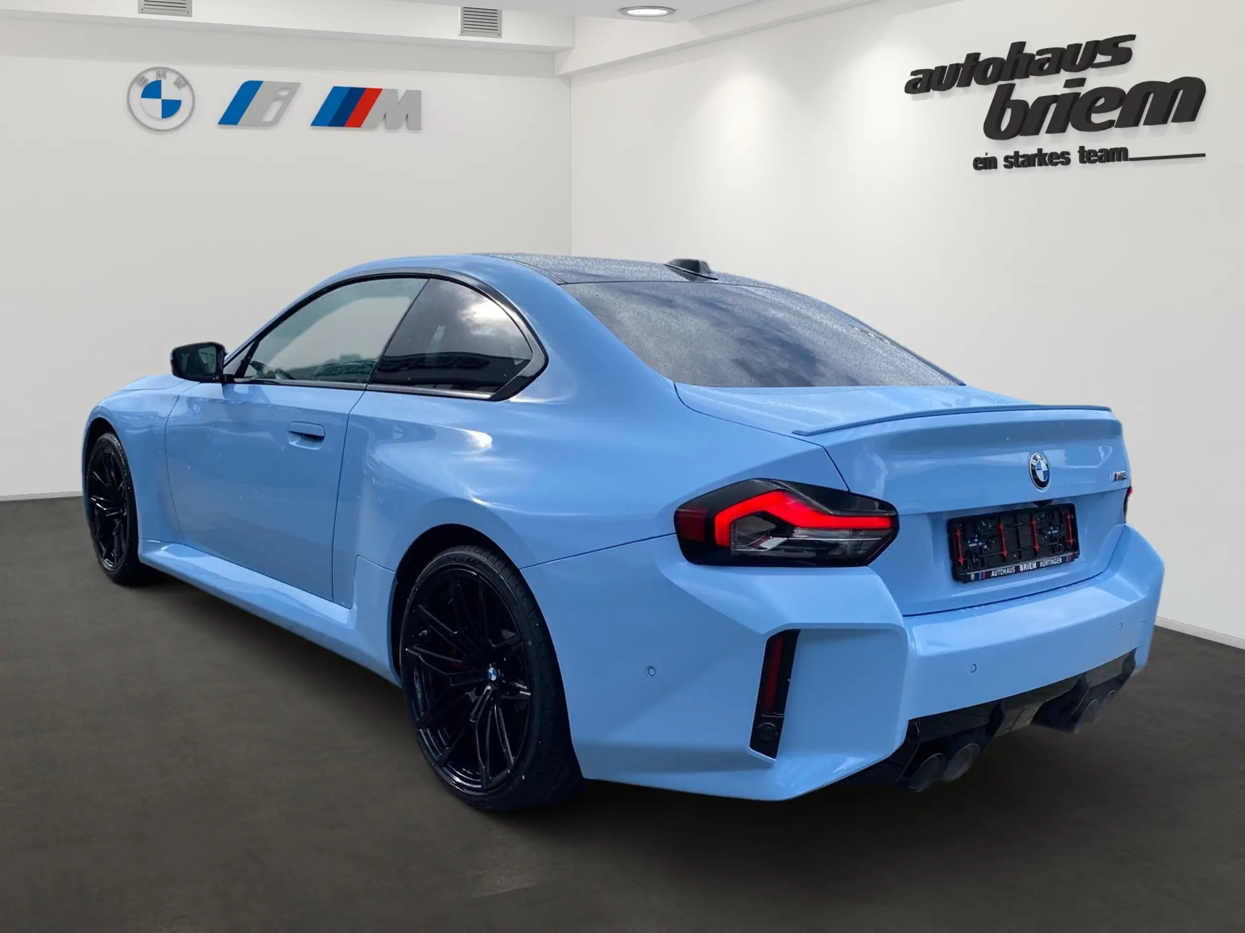 BMW - M2