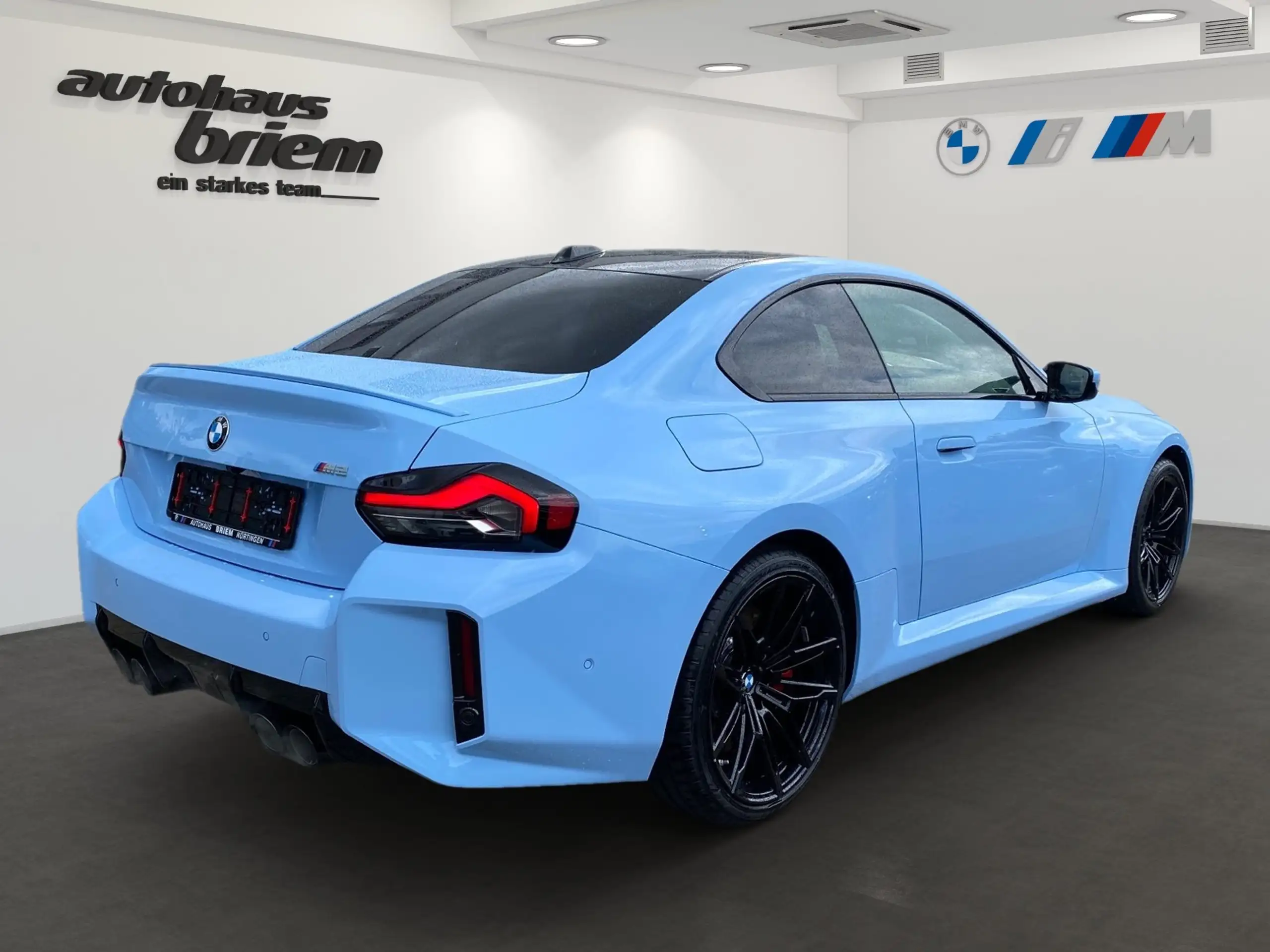 BMW - M2