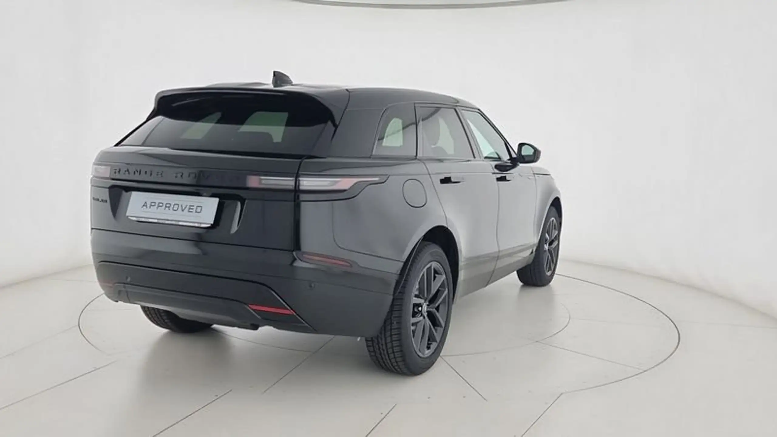 Land Rover - Range Rover Velar