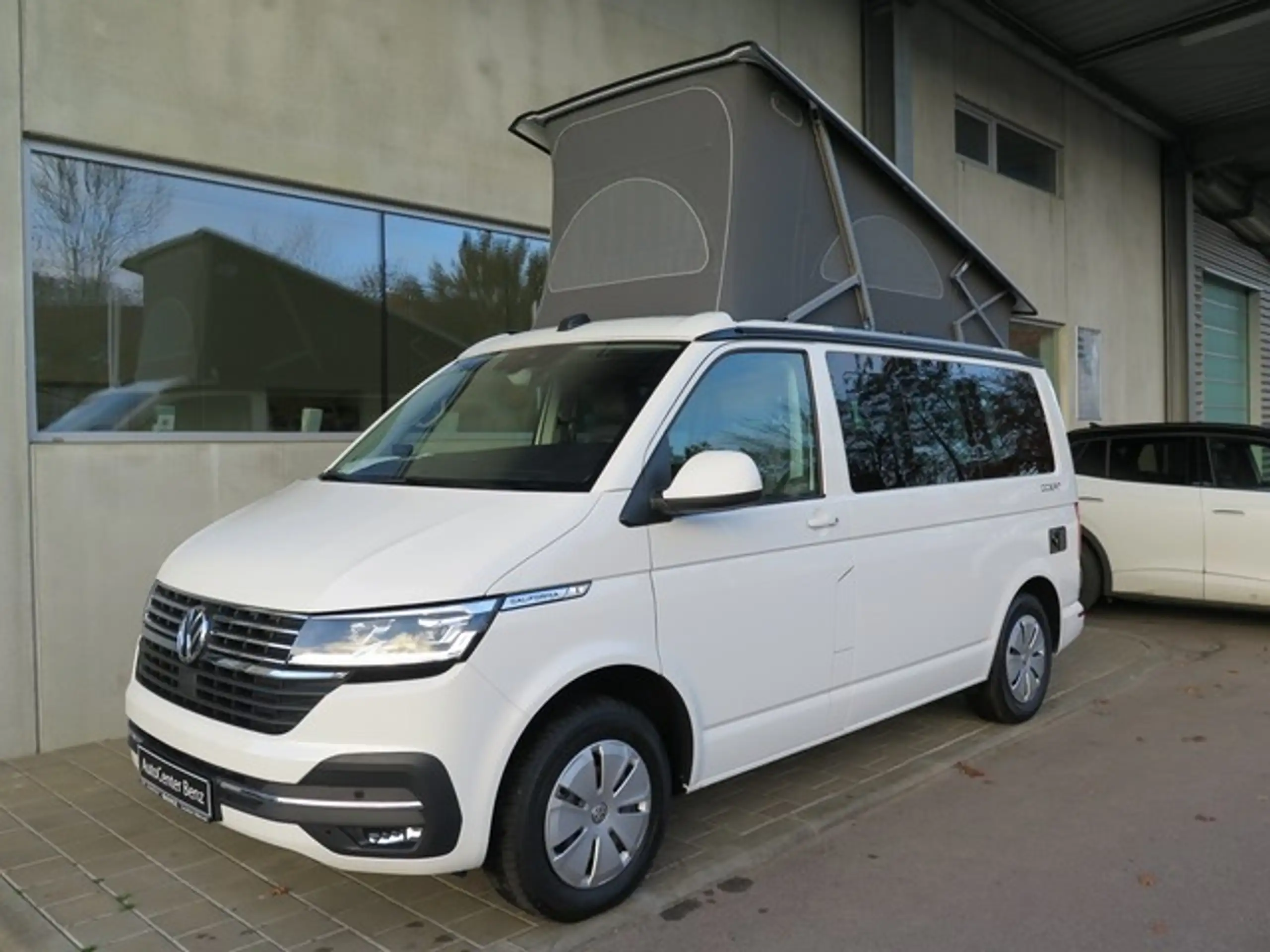 Volkswagen - T6.1 California