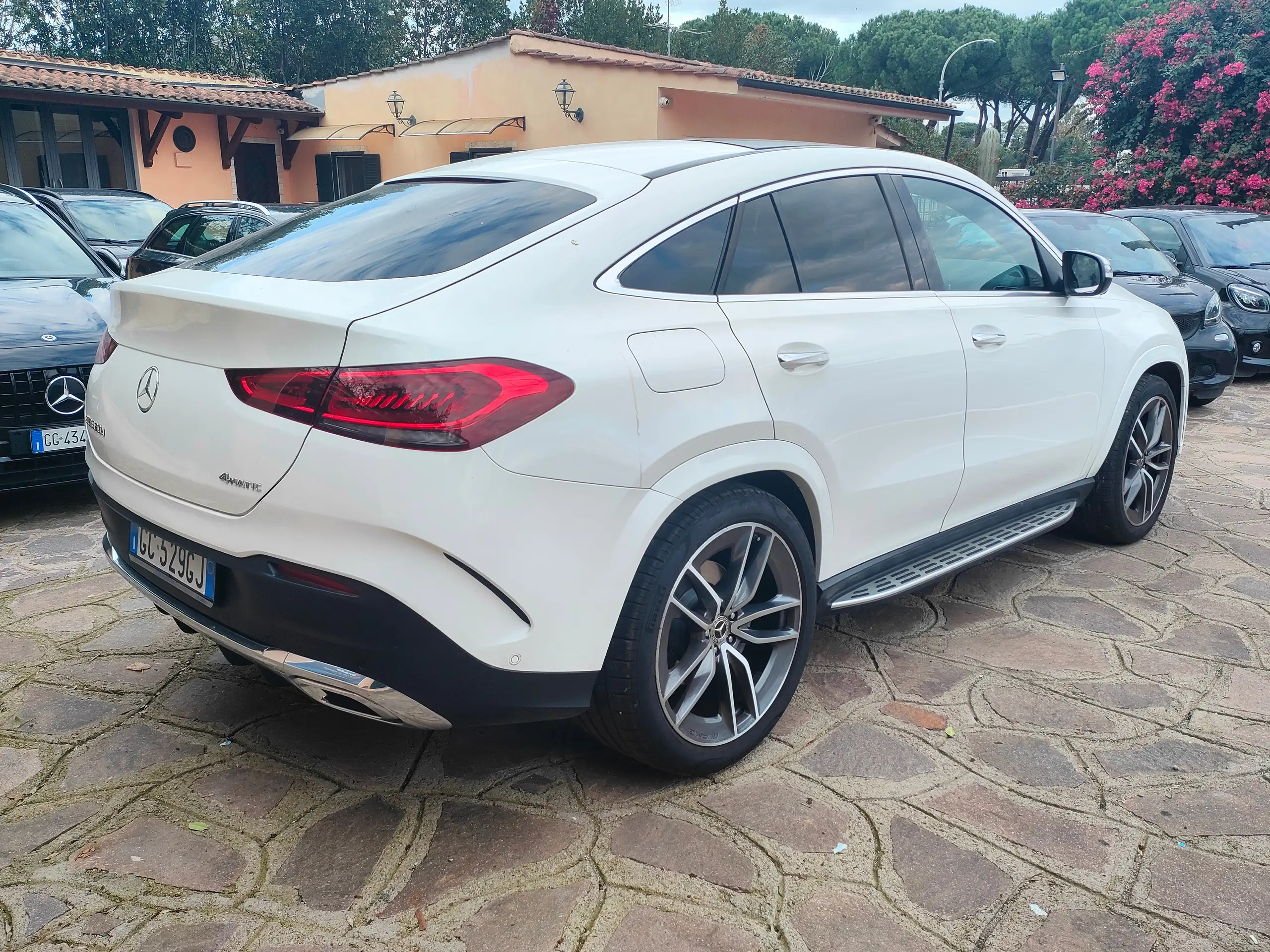 Mercedes-Benz - GLE 350