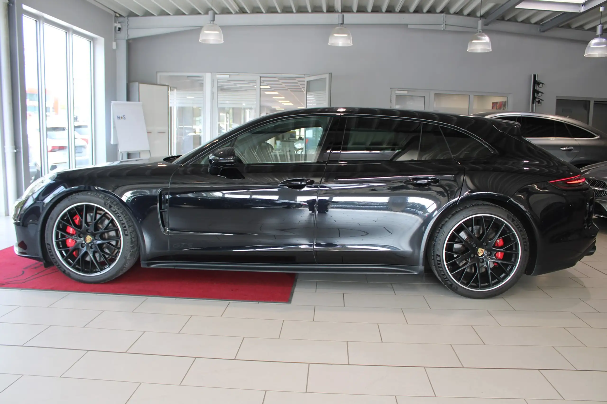 Porsche - Panamera