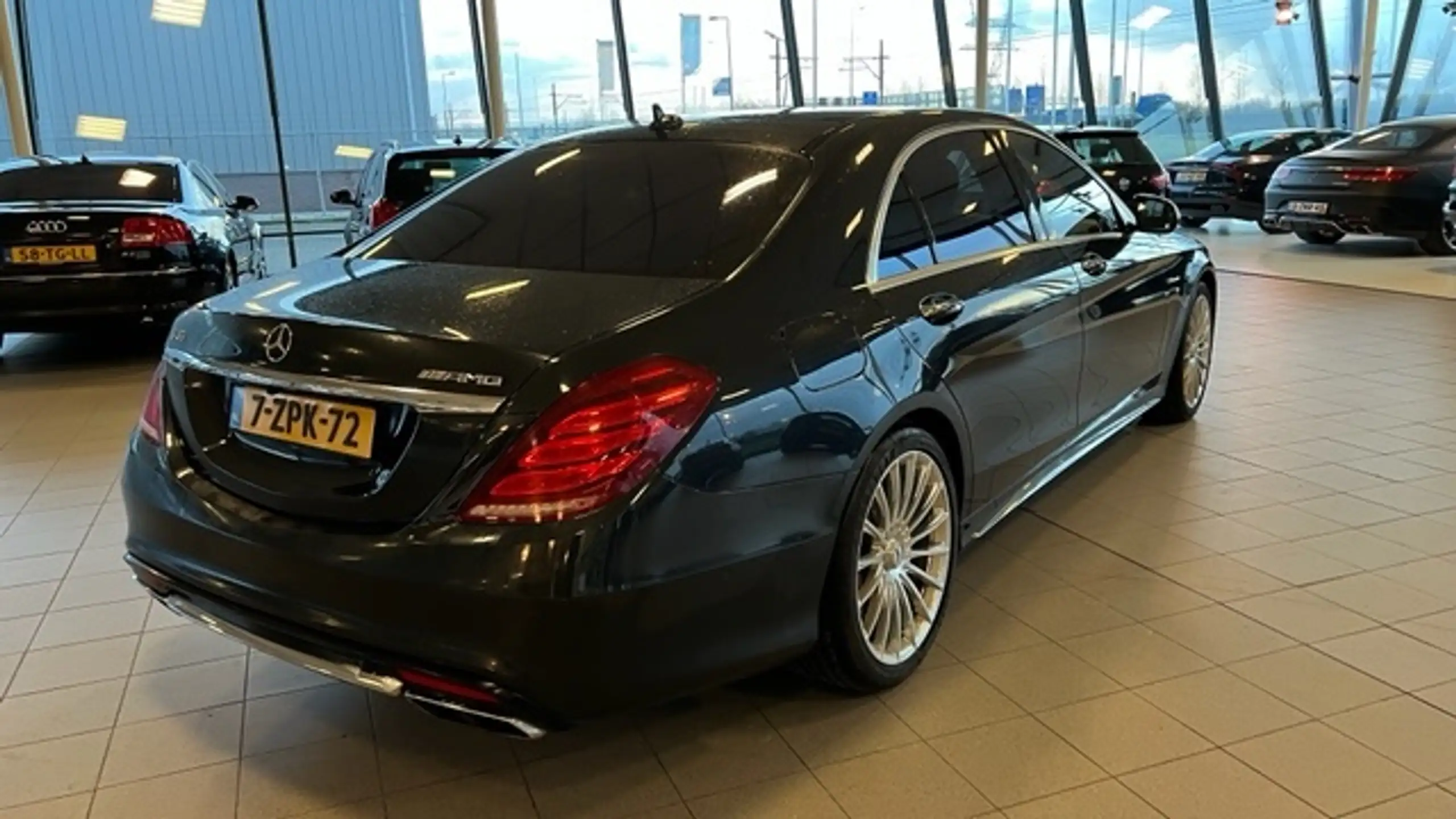 Mercedes-Benz - S 65 AMG