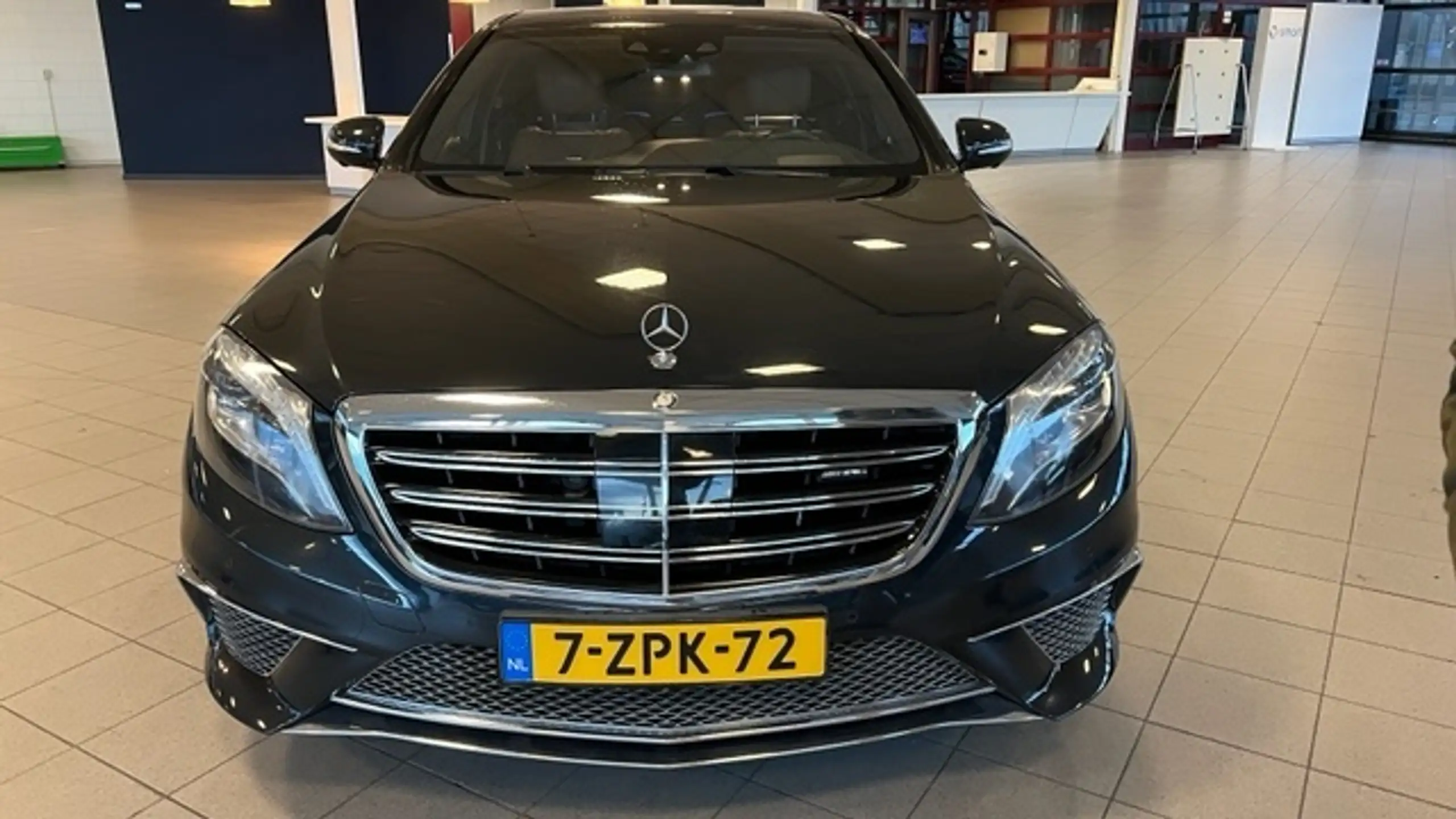 Mercedes-Benz - S 65 AMG