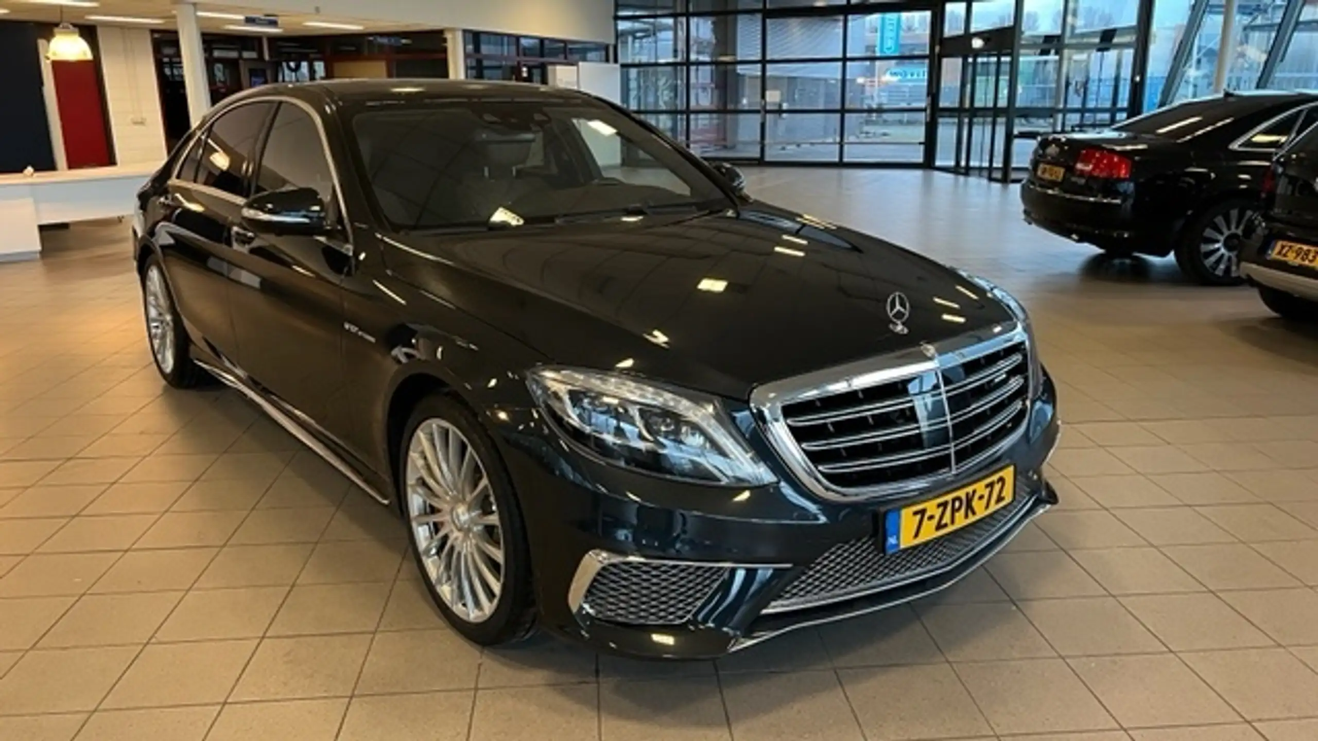 Mercedes-Benz - S 65 AMG