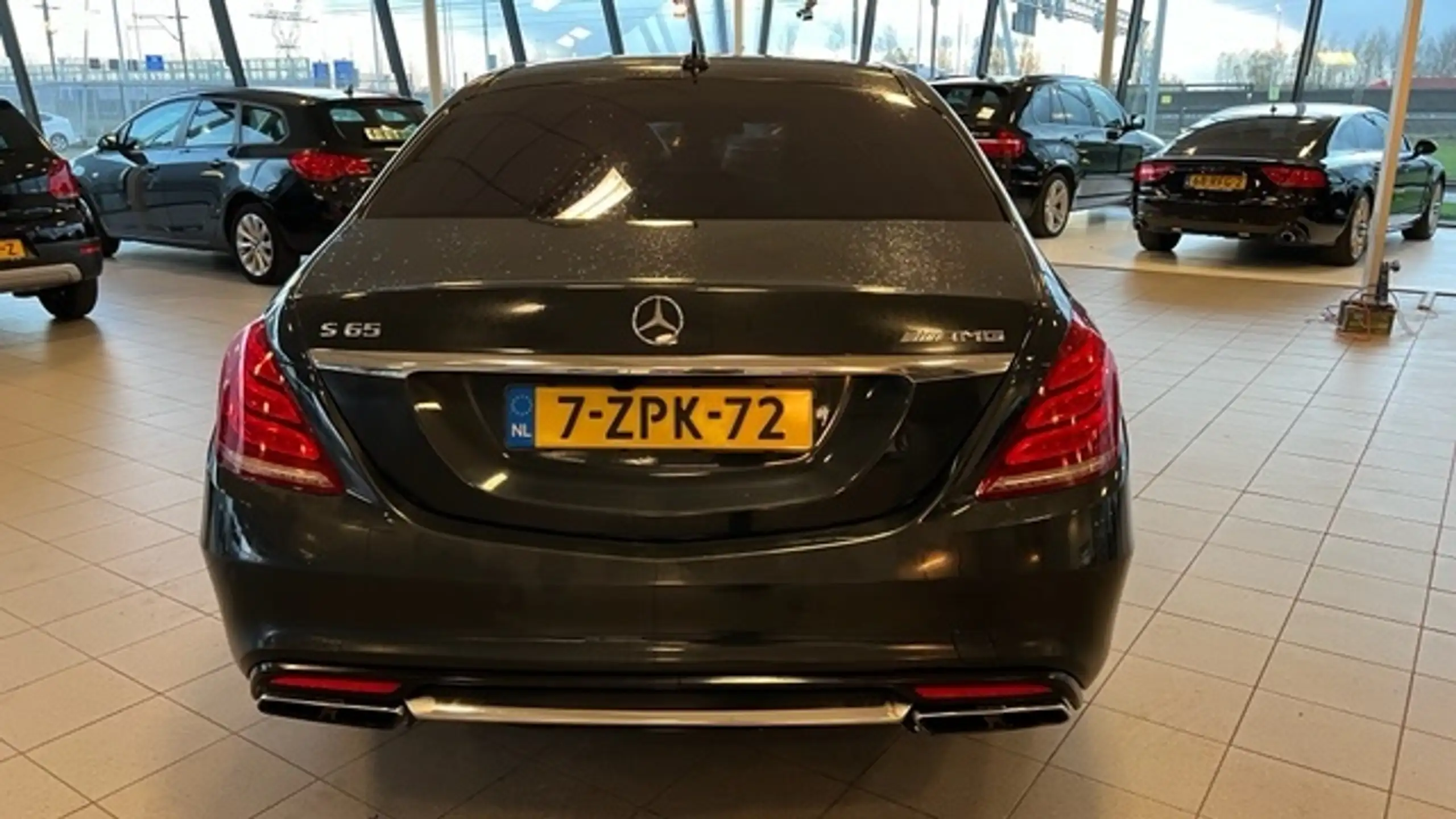 Mercedes-Benz - S 65 AMG