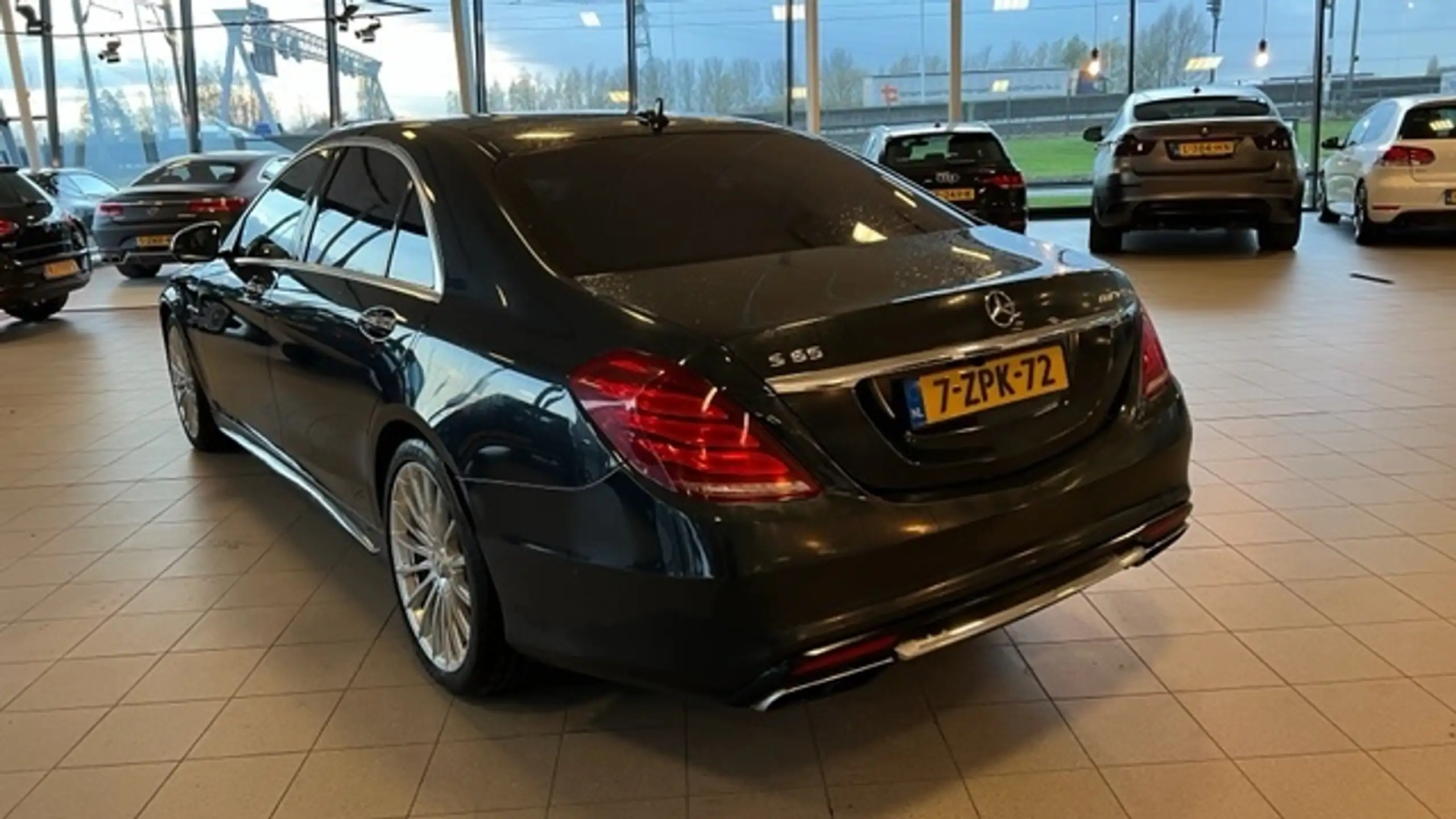 Mercedes-Benz - S 65 AMG