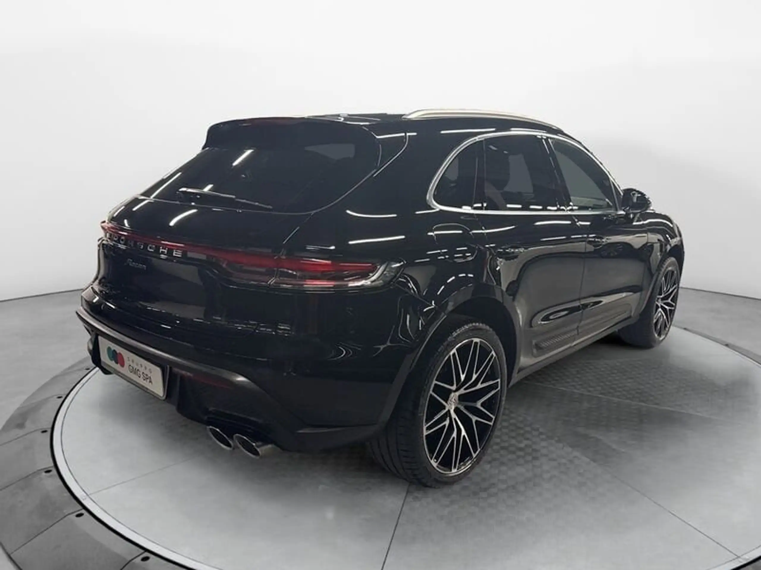 Porsche - Macan