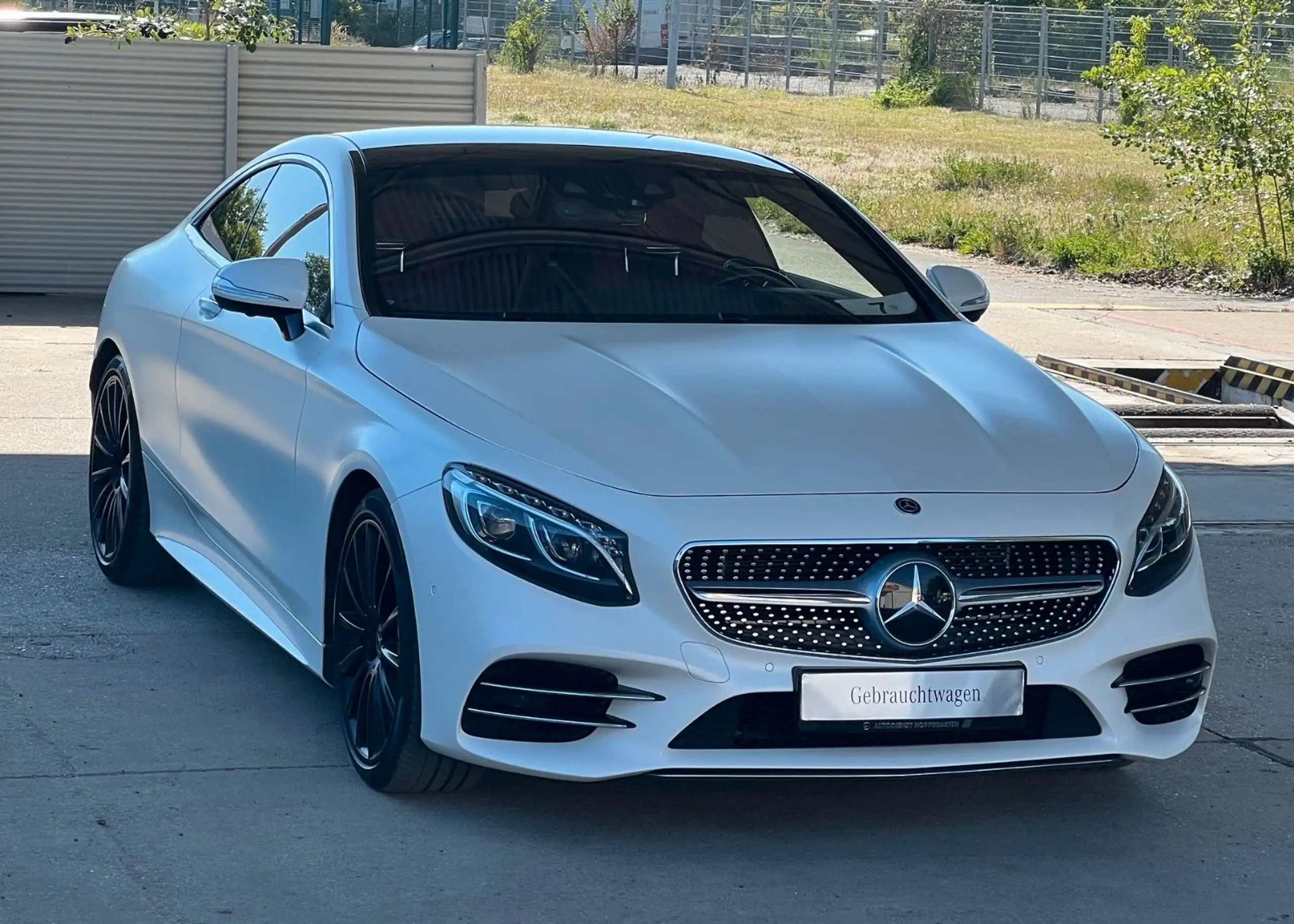 Mercedes-Benz - S 560