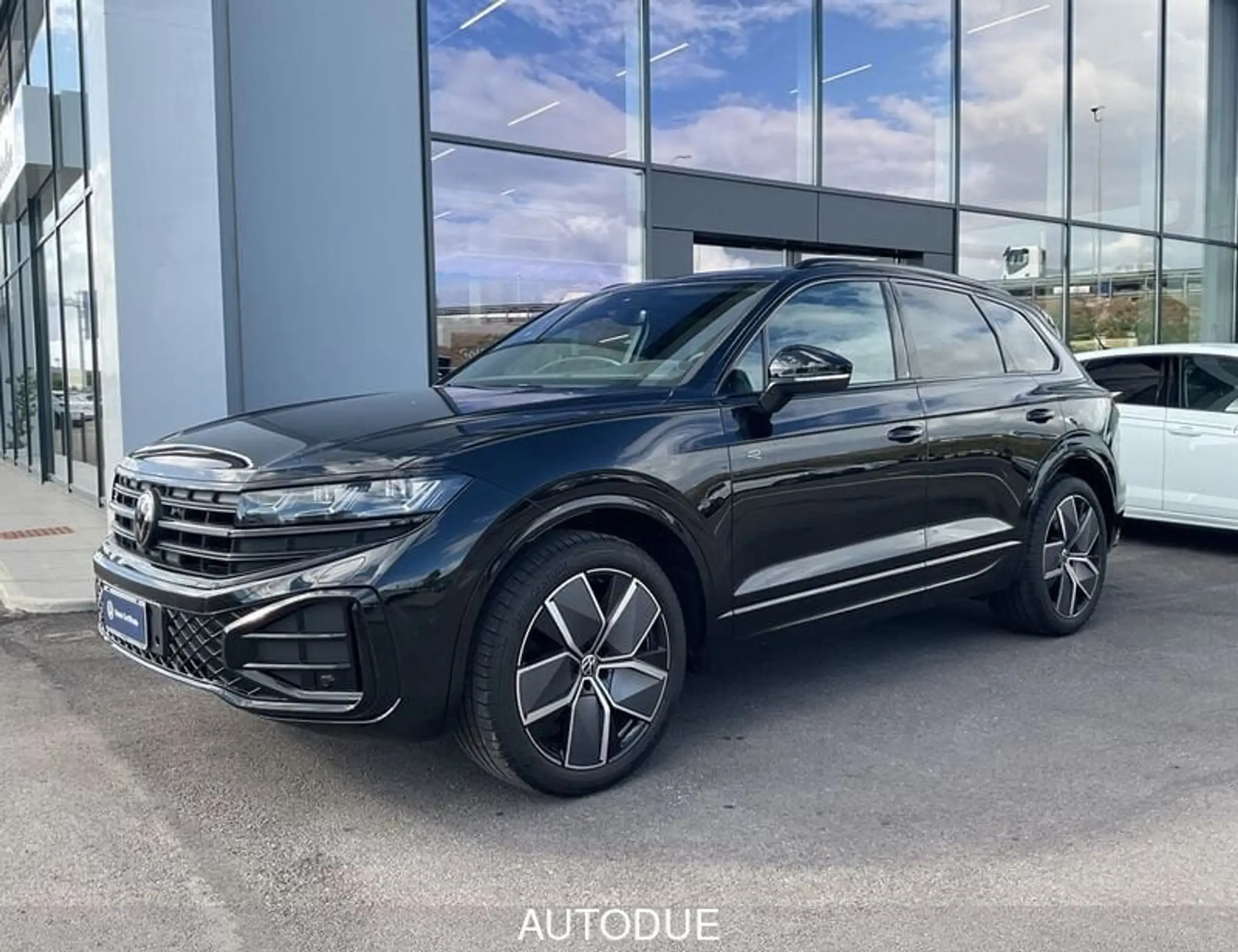 Volkswagen - Touareg