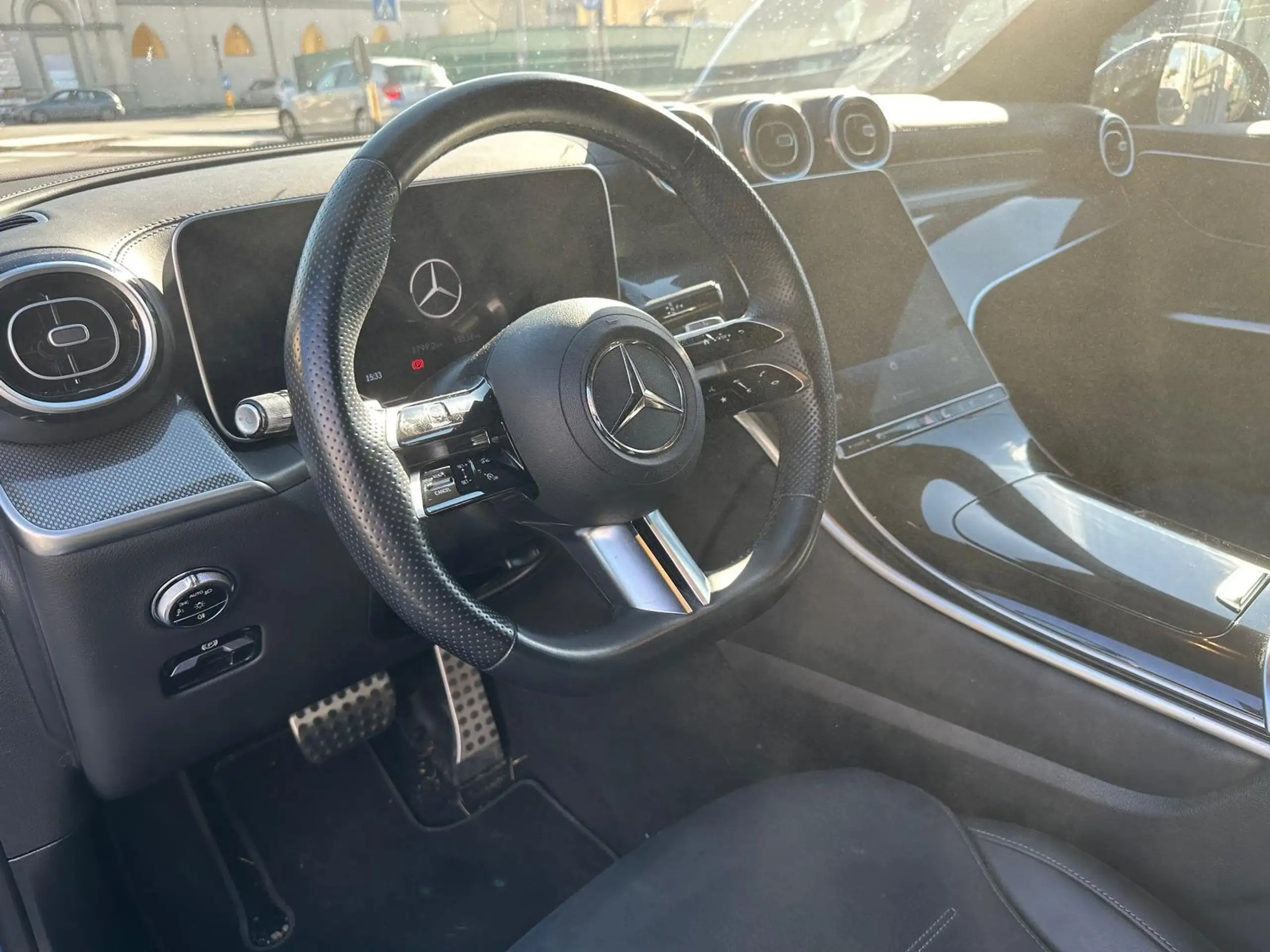 Mercedes-Benz - GLC 220