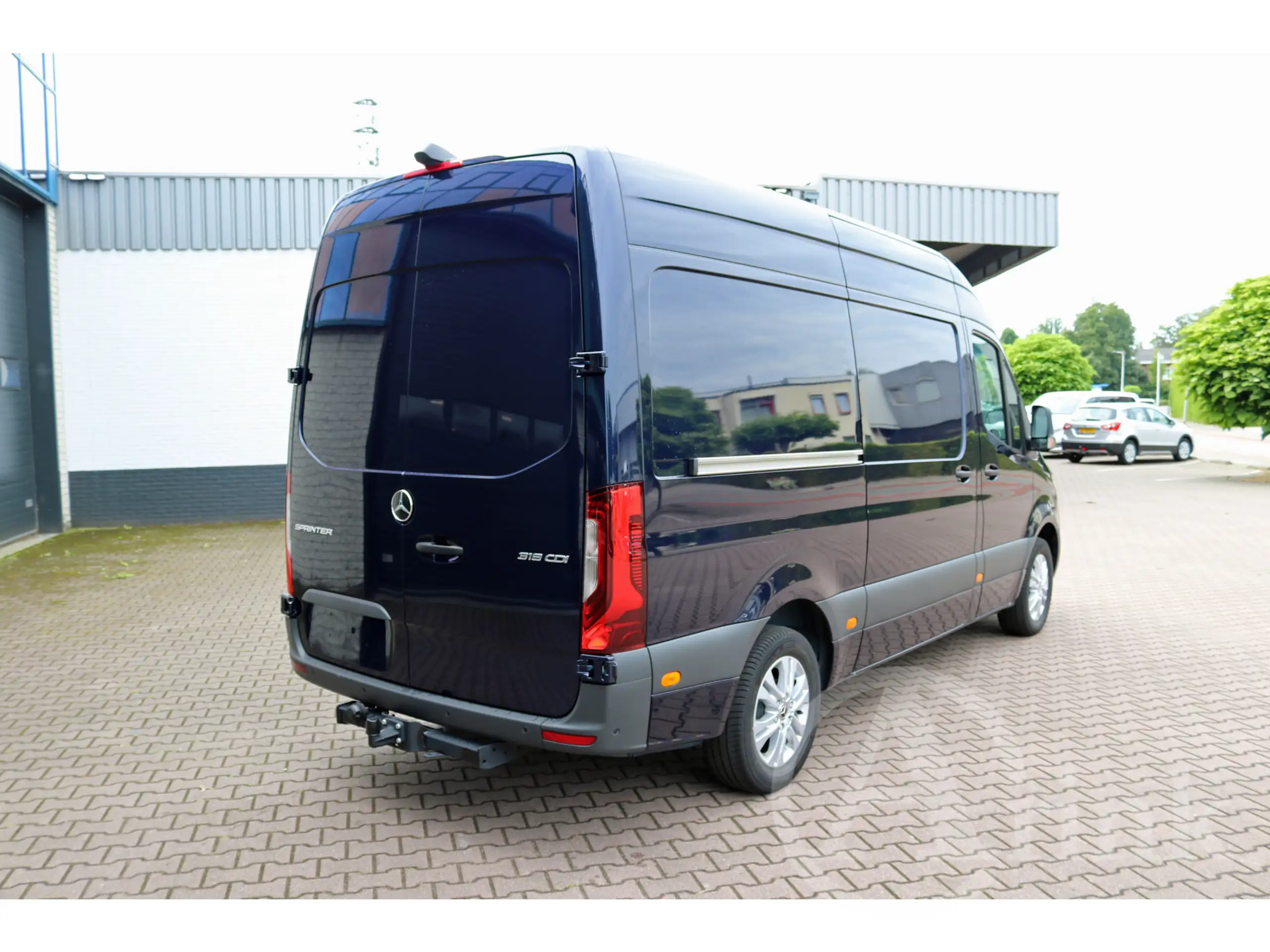 Mercedes-Benz - Sprinter