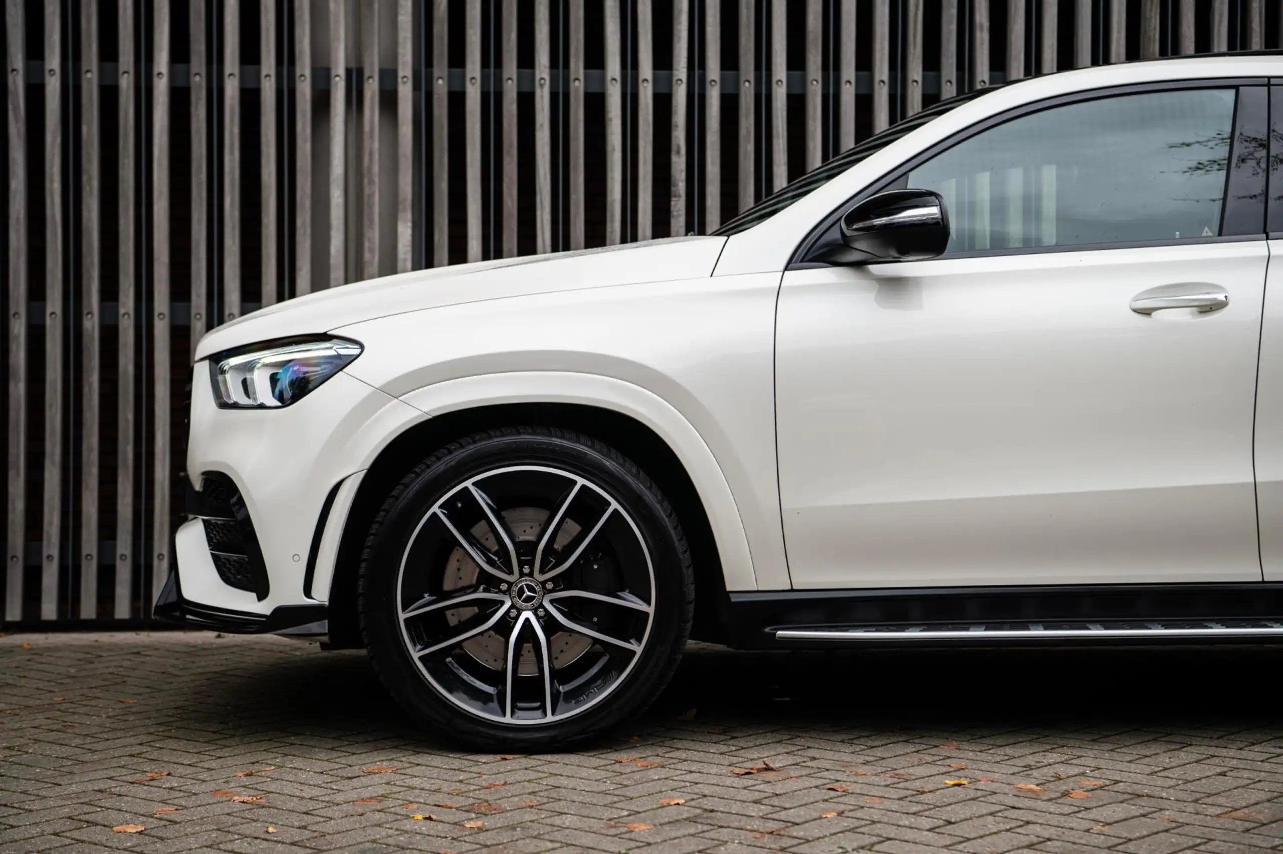 Mercedes-Benz - GLE 400