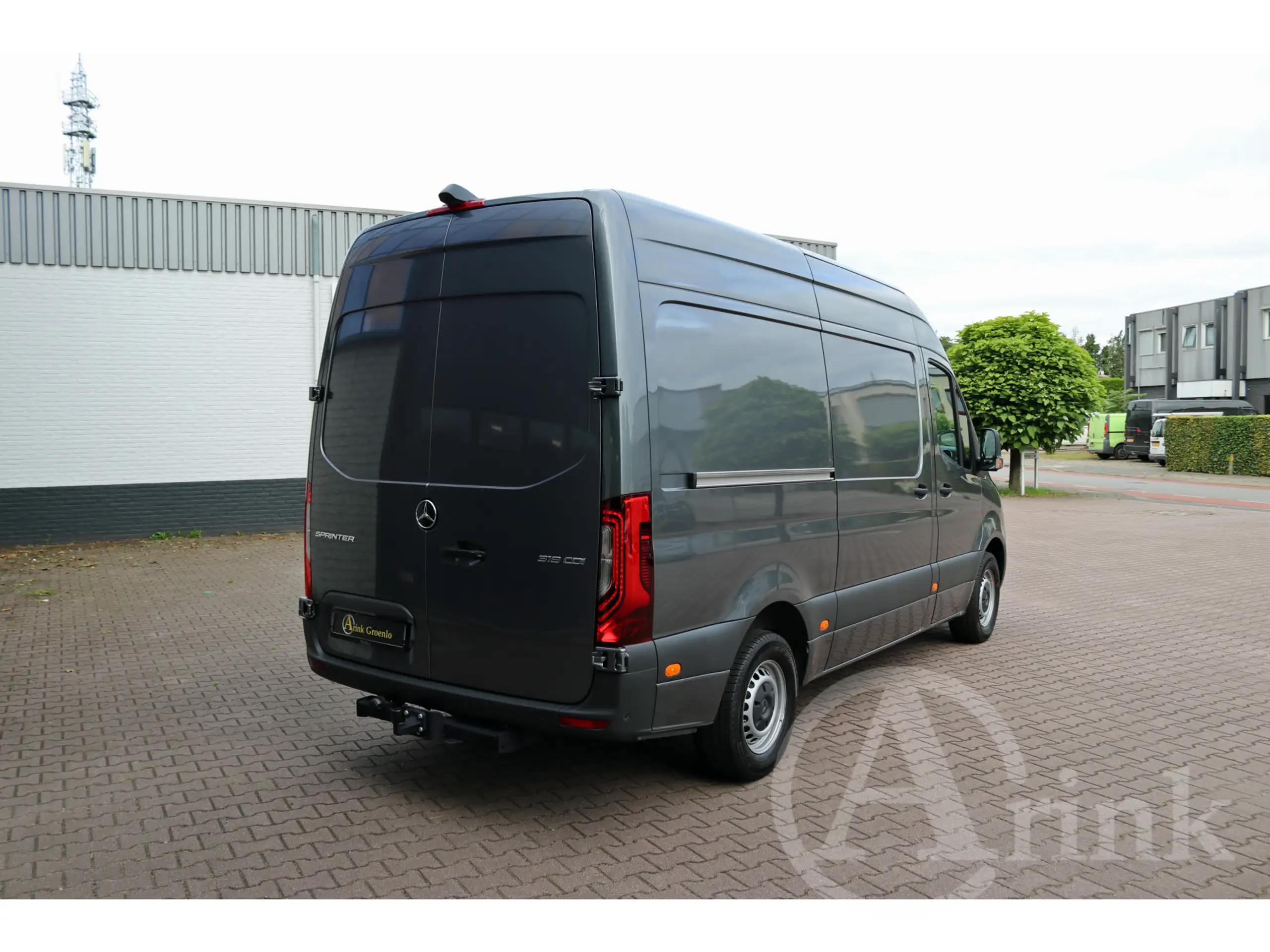 Mercedes-Benz - Sprinter