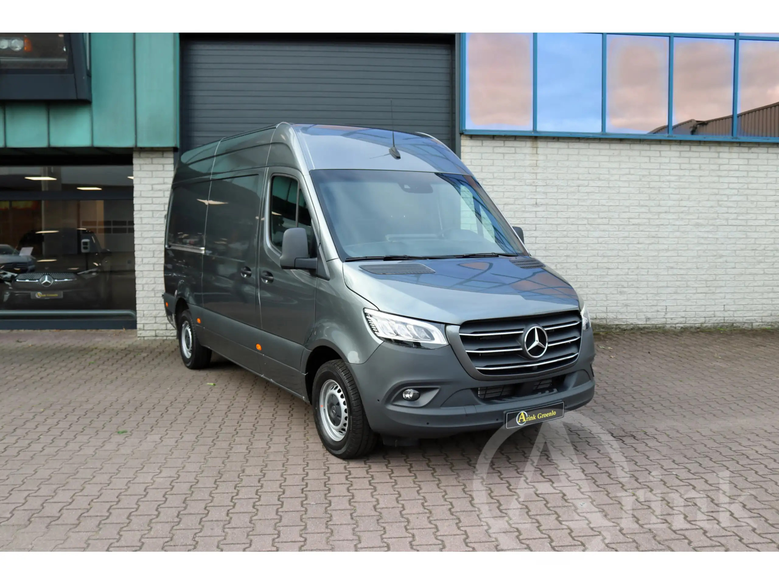 Mercedes-Benz - Sprinter