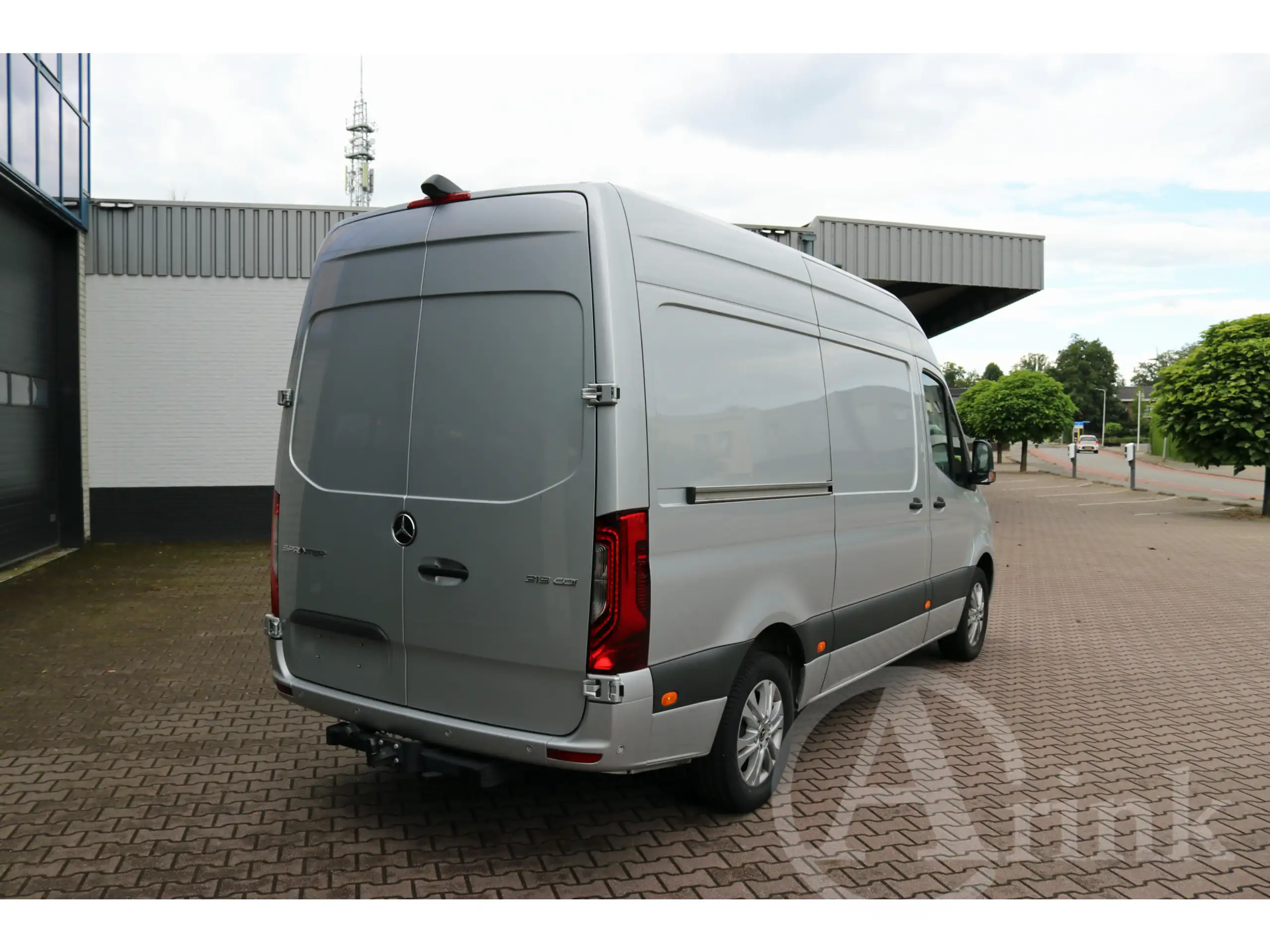 Mercedes-Benz - Sprinter