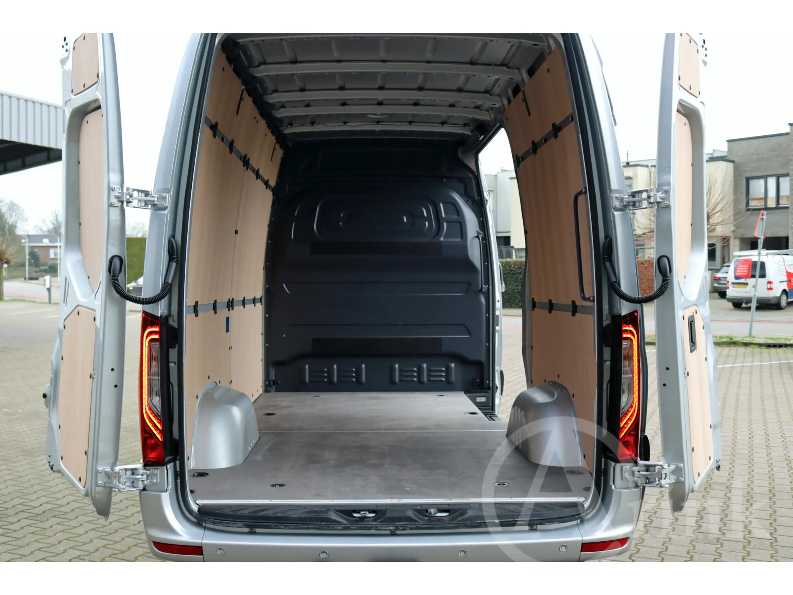 Mercedes-Benz - Sprinter