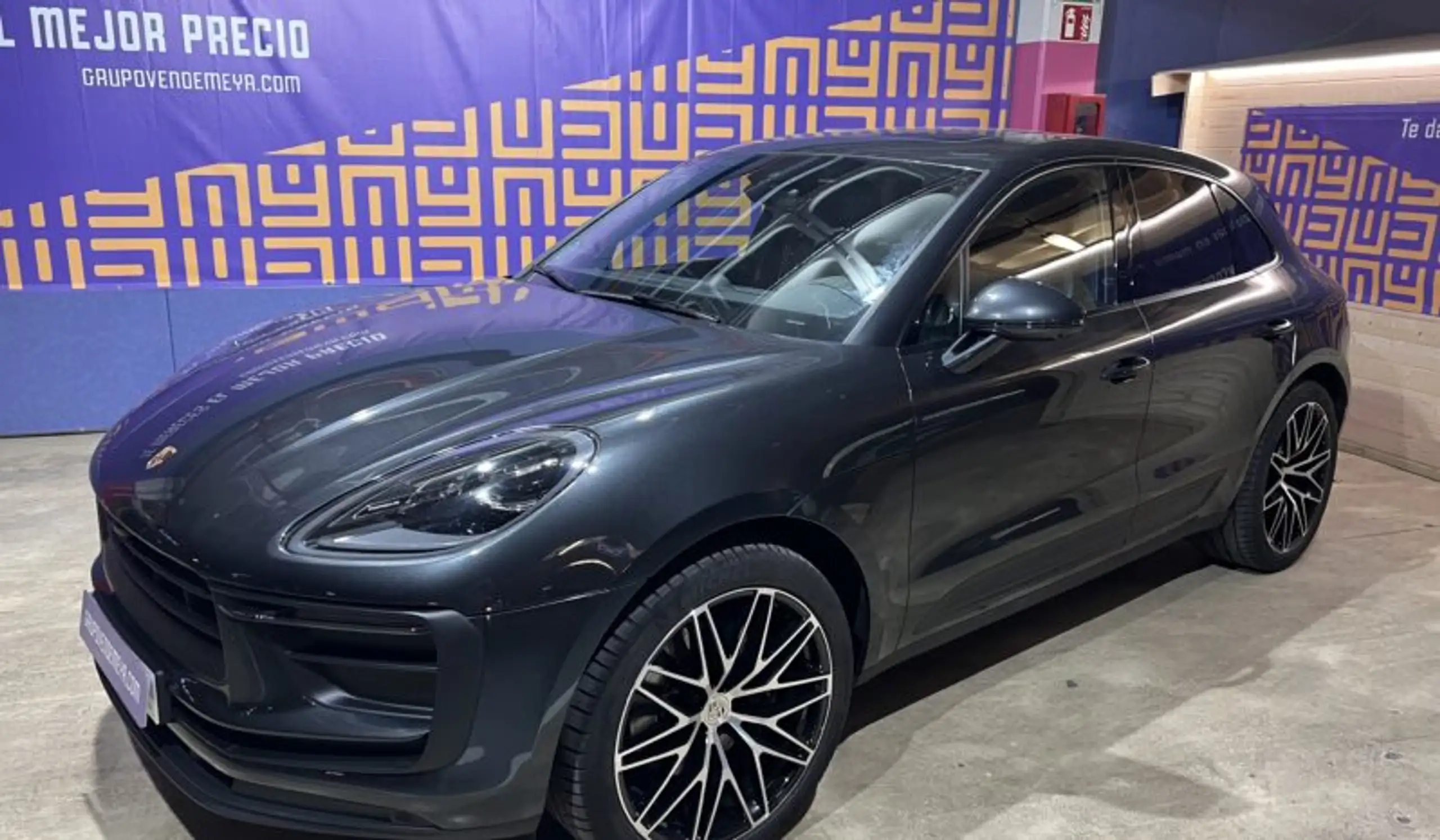 Porsche - Macan